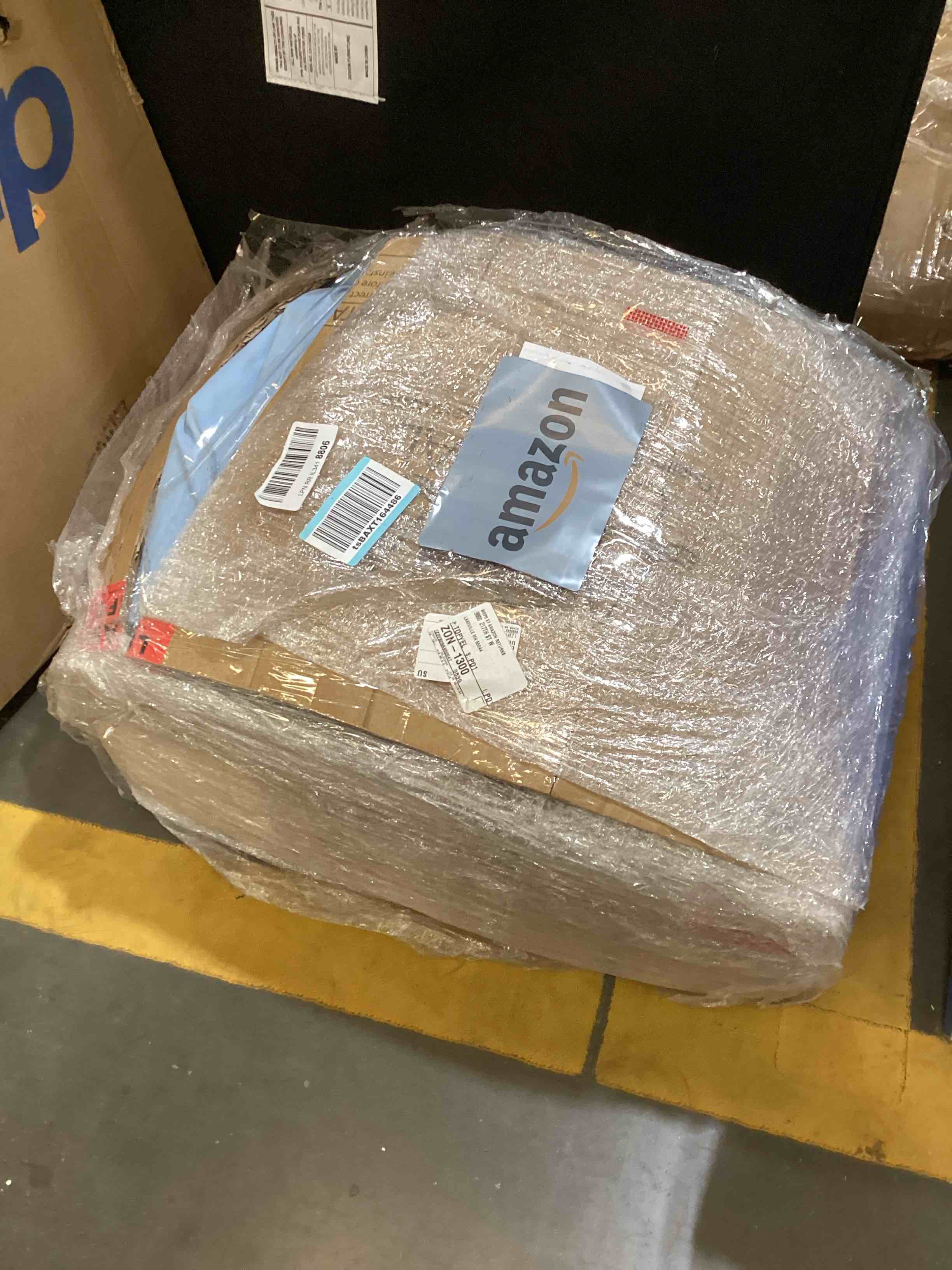 https://s3.amazonaws.com/lotting-images-prod/bidfta/PNK2381776_1758037872409.jpeg