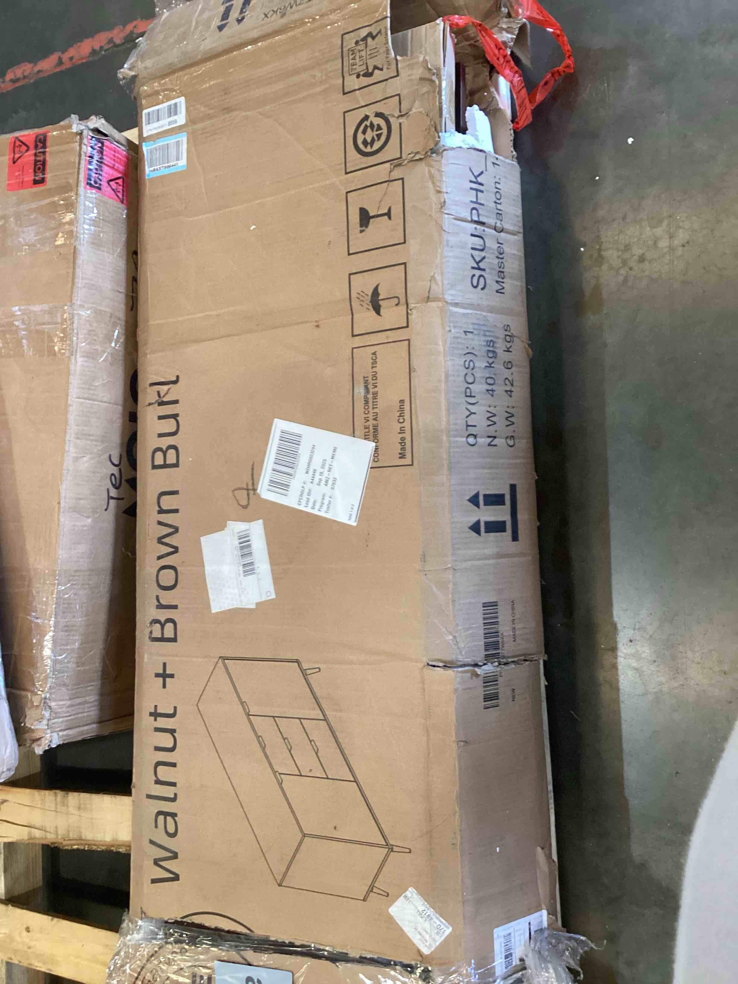 https://s3.amazonaws.com/lotting-images-prod/bidfta/PNK2382314_1759426023611.jpeg