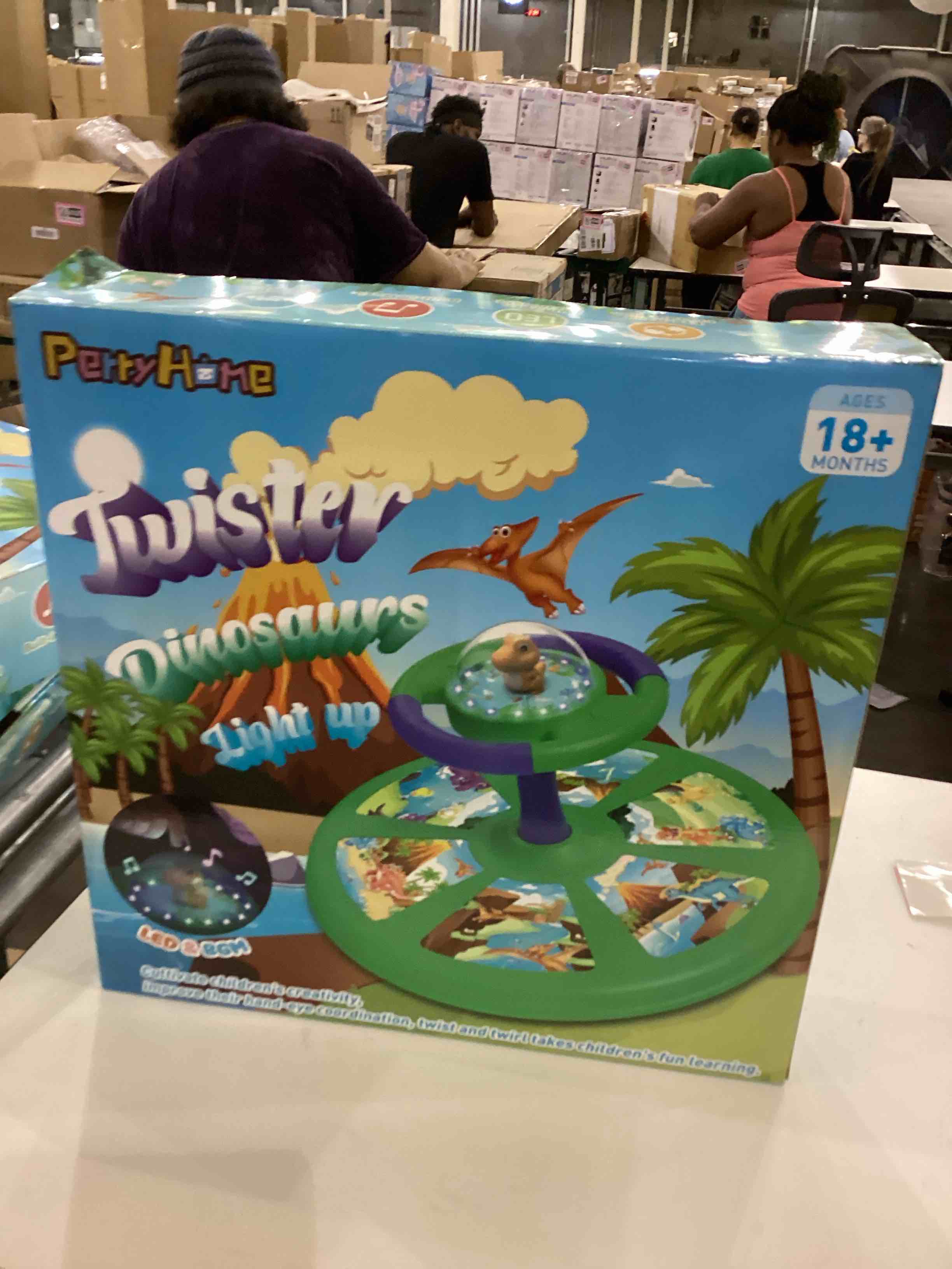  Touch the image to zoom in Flooyes Dinosaur Sit and Spin Toys for Toddlers Boys 1 2 3 Years Old, Birthday Gift for Boys Age 2-4 with LED Lights and Music, 360° Spin
