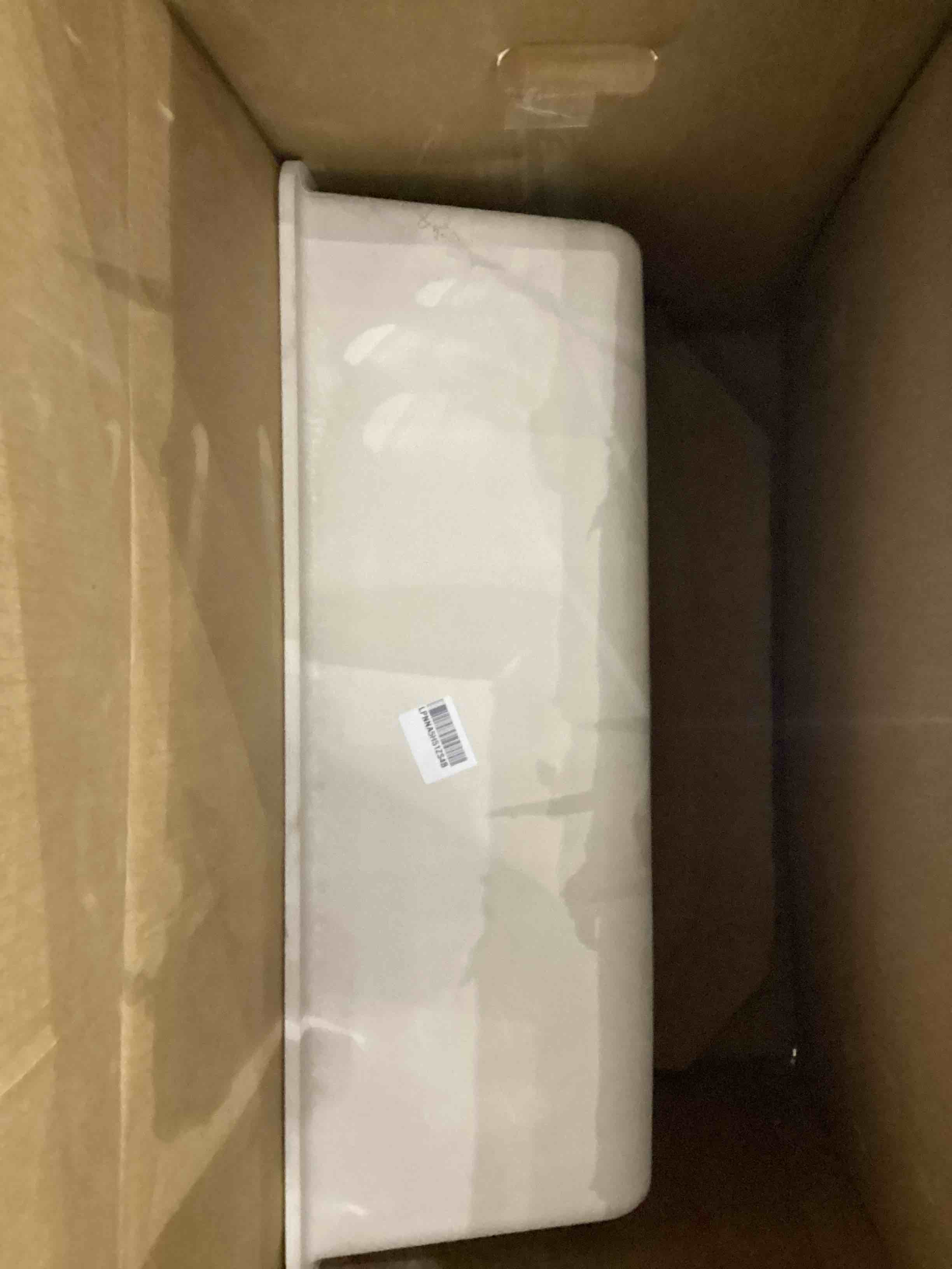 https://s3.amazonaws.com/lotting-images-prod/bidfta/PNK2385155_1755094912436.jpeg