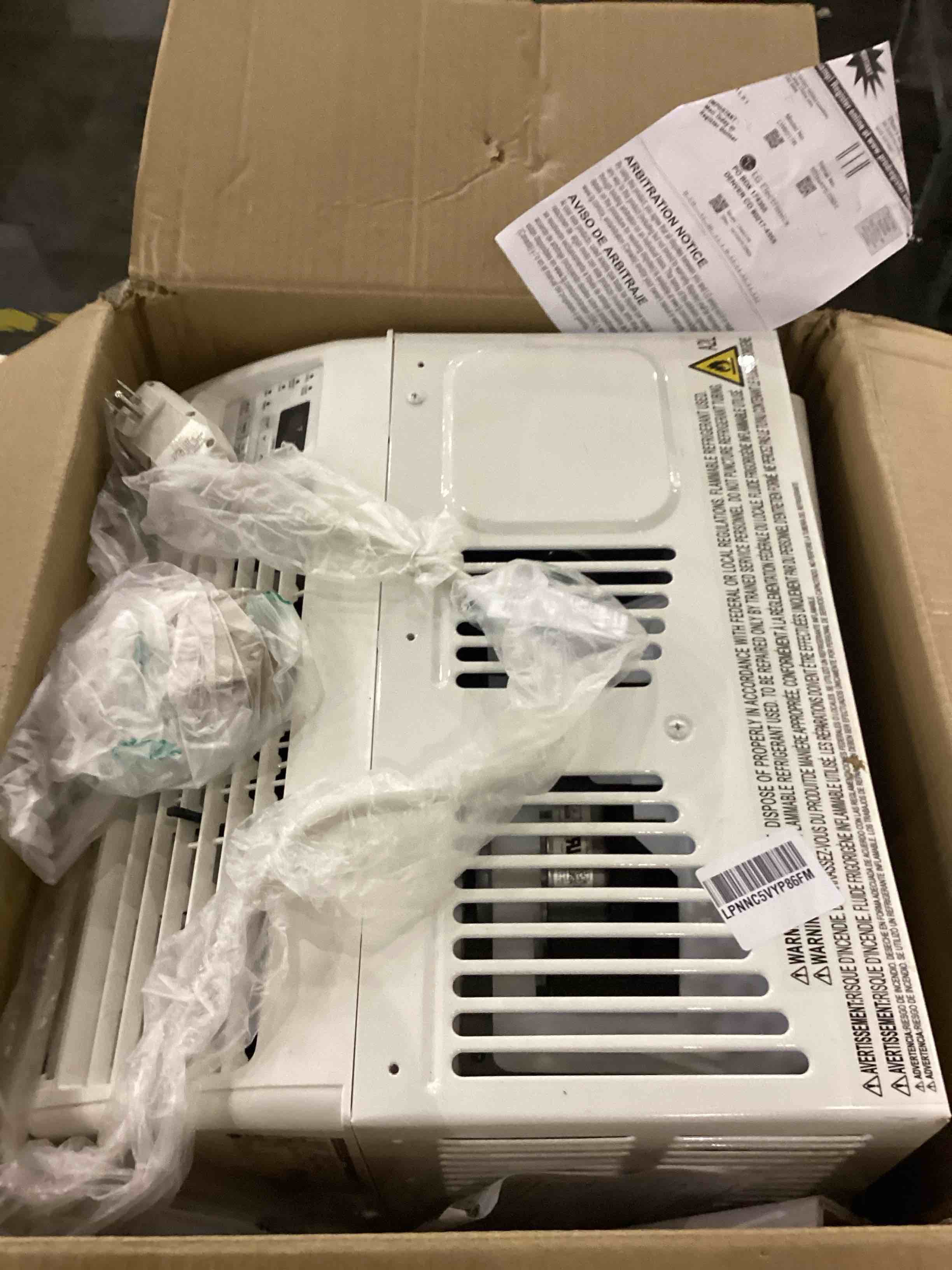 LG 6,000 BTU Window Air Conditioner, 115V, Cools 250 Sq.Ft. for Bedroom, Den, Living Room, Quiet Operation, with Remote, 2 Cooling & Fan Speeds, 2-Way Air Deflection, Auto Restart, White 6000 BTU Electronic & Standard White