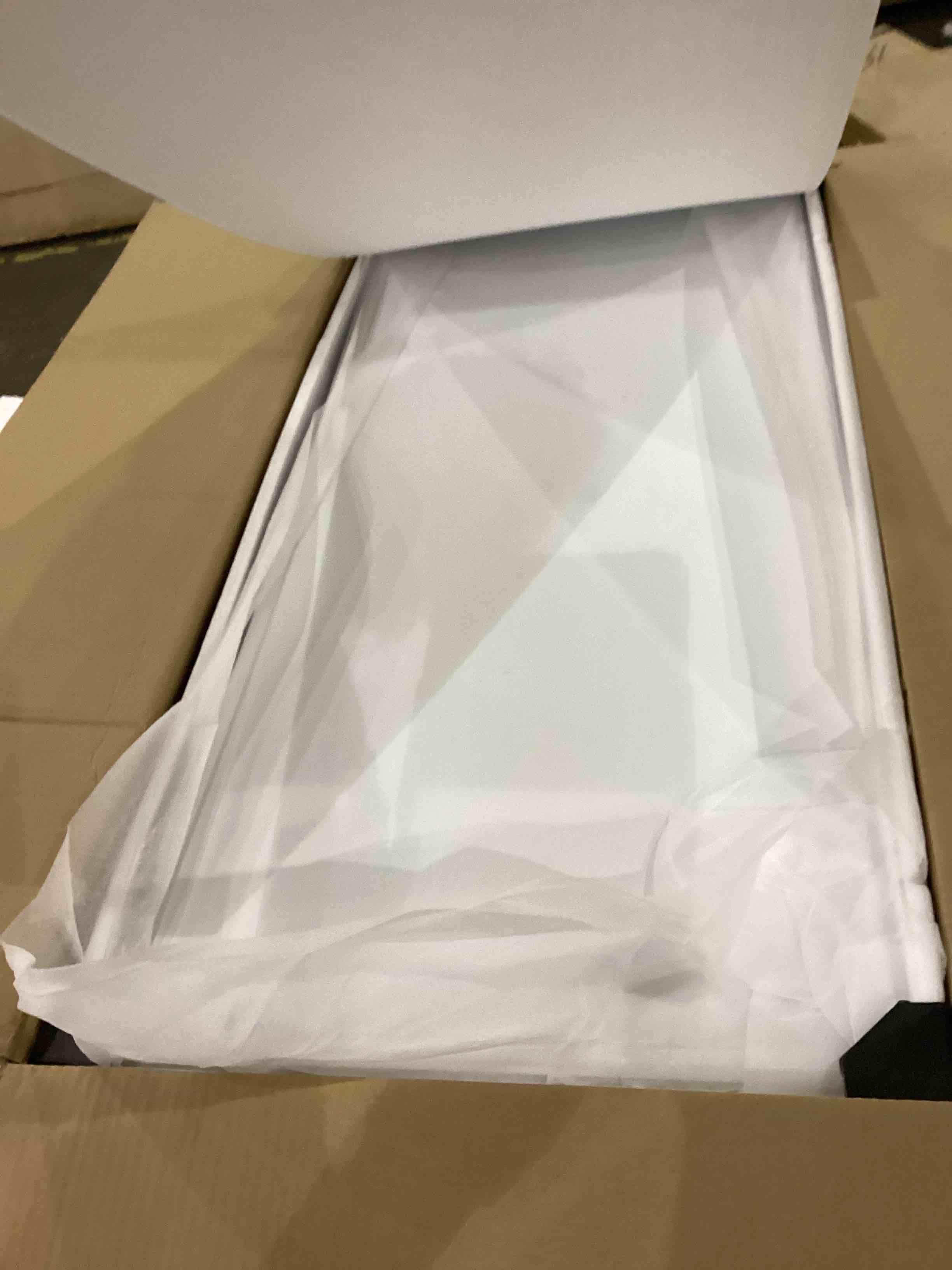 https://s3.amazonaws.com/lotting-images-prod/bidfta/PNK2386340_1755086105575.jpeg