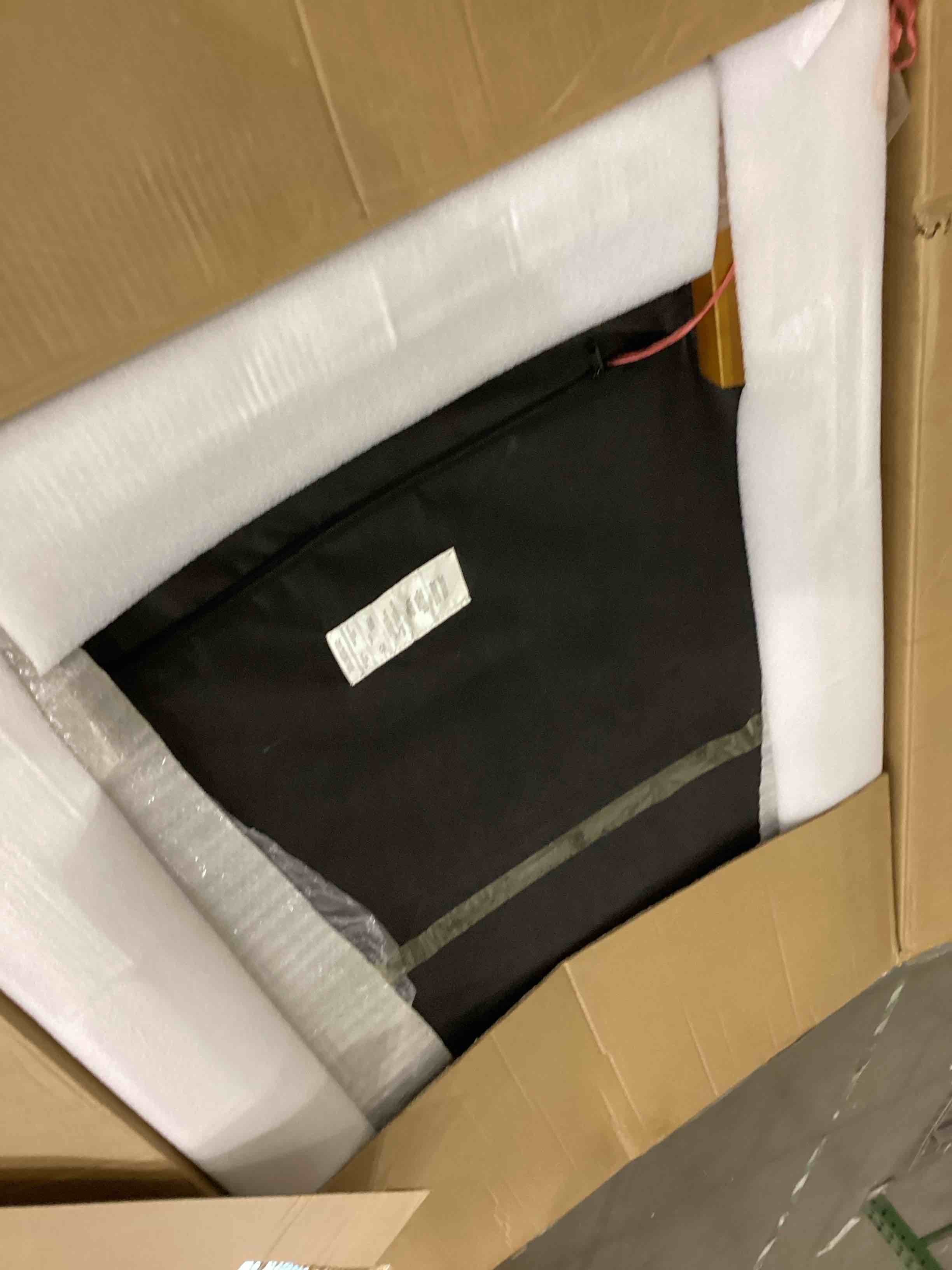 https://s3.amazonaws.com/lotting-images-prod/bidfta/PNK2386409_1755095307373.jpeg