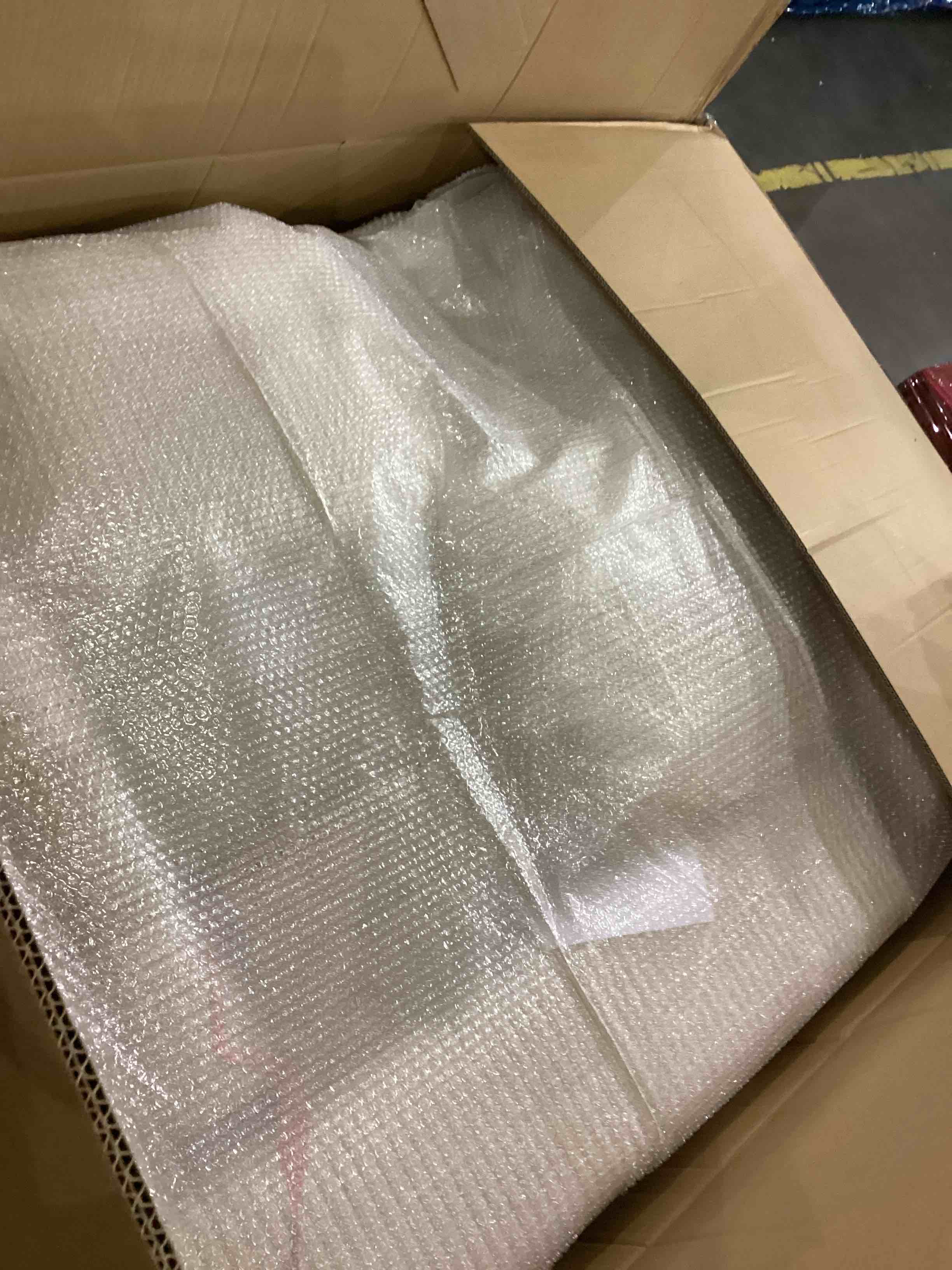 https://s3.amazonaws.com/lotting-images-prod/bidfta/PNK2386417_1755096181948.jpeg