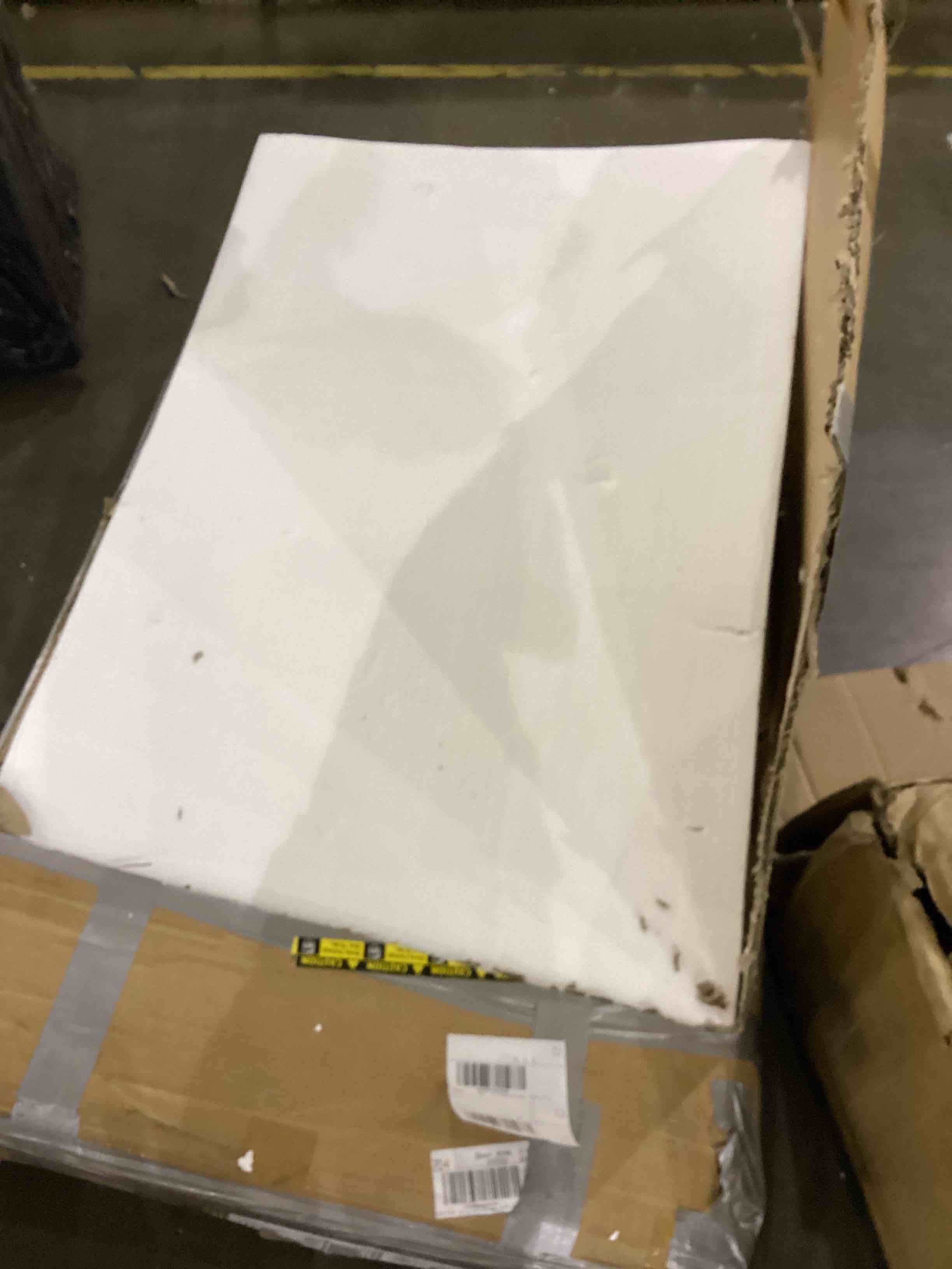 https://s3.amazonaws.com/lotting-images-prod/bidfta/PNK2386554_1755169635700.jpeg