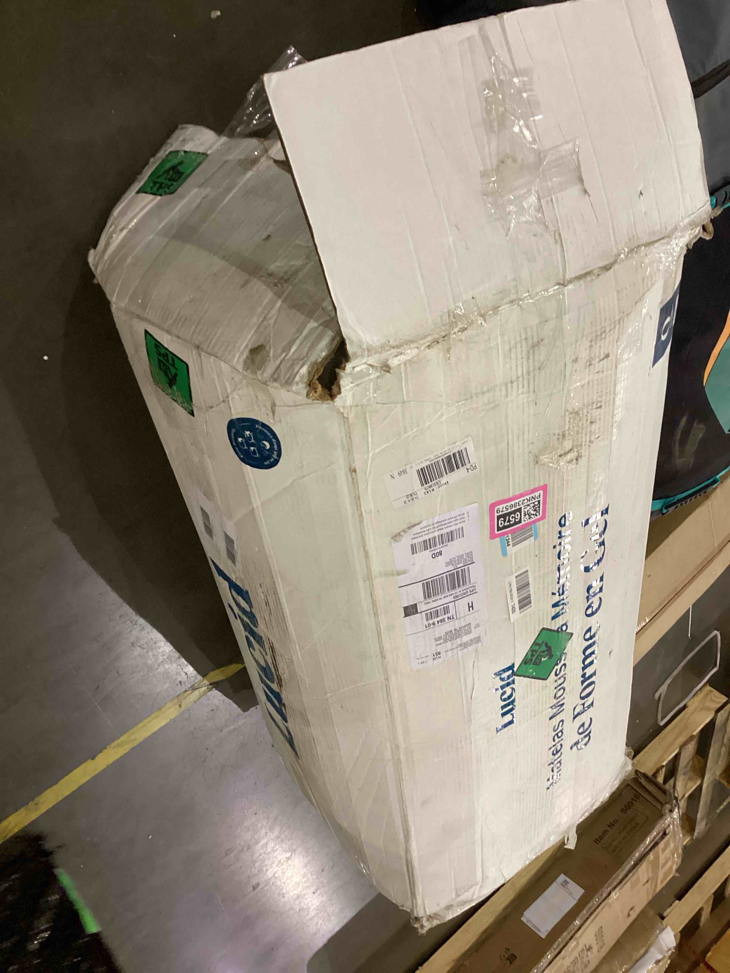 https://s3.amazonaws.com/lotting-images-prod/bidfta/PNK2386579_1755172095709.jpeg