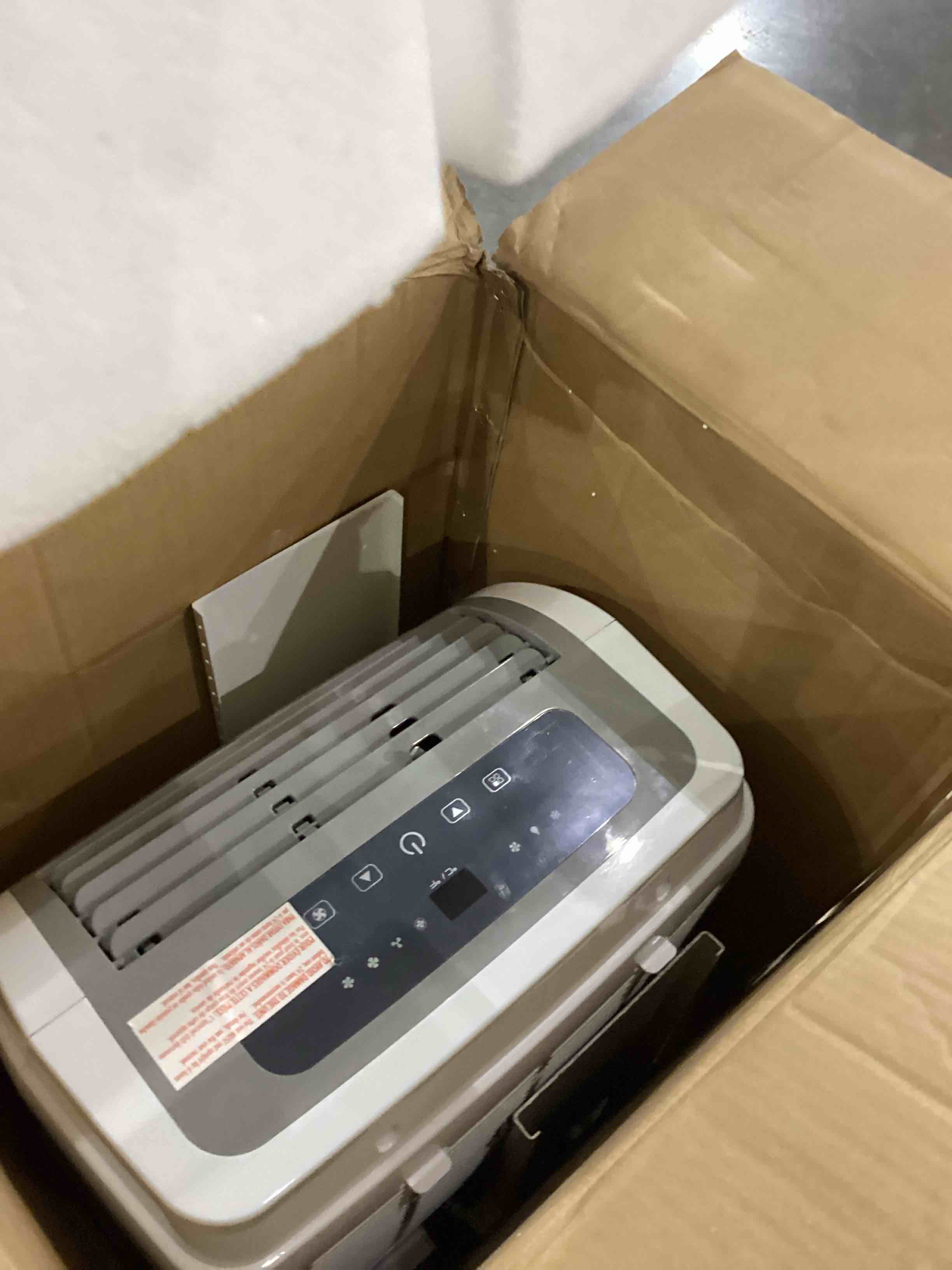https://s3.amazonaws.com/lotting-images-prod/bidfta/PNK2387572_1756120935280.jpeg
