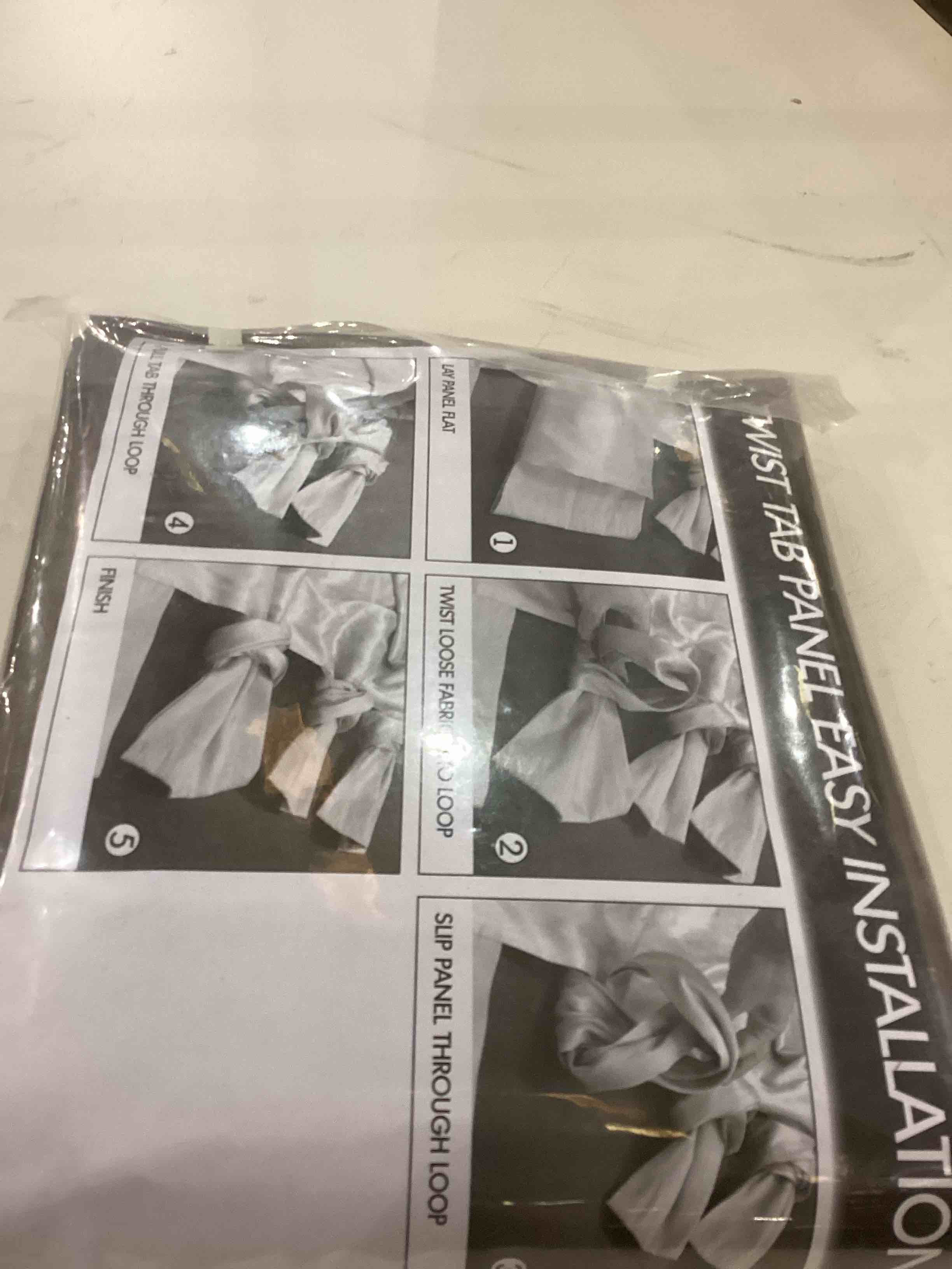 https://s3.amazonaws.com/lotting-images-prod/bidfta/PNK2389980_1755177946901.jpeg