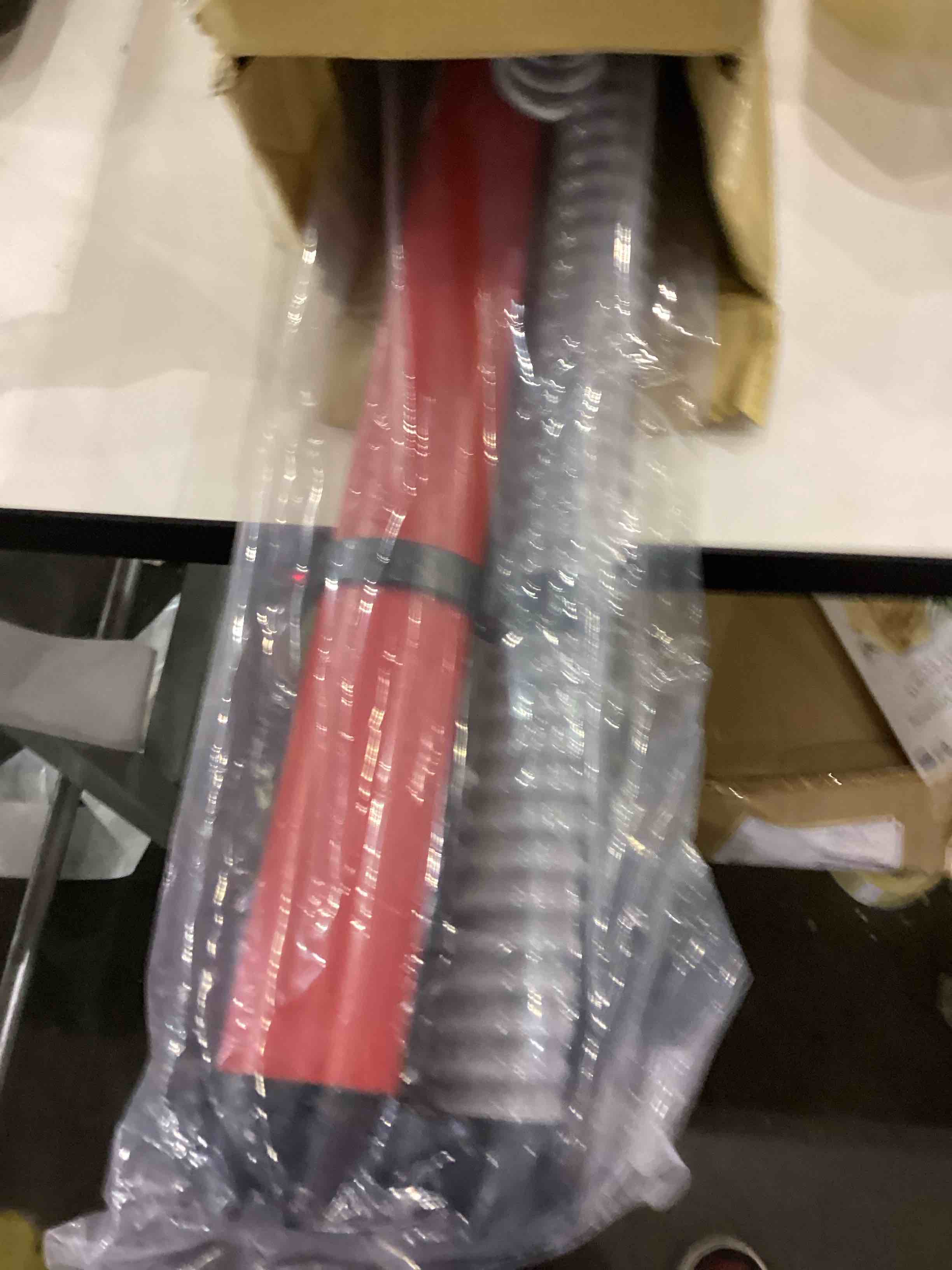 https://s3.amazonaws.com/lotting-images-prod/bidfta/PNK2393182_1756902615998.jpeg