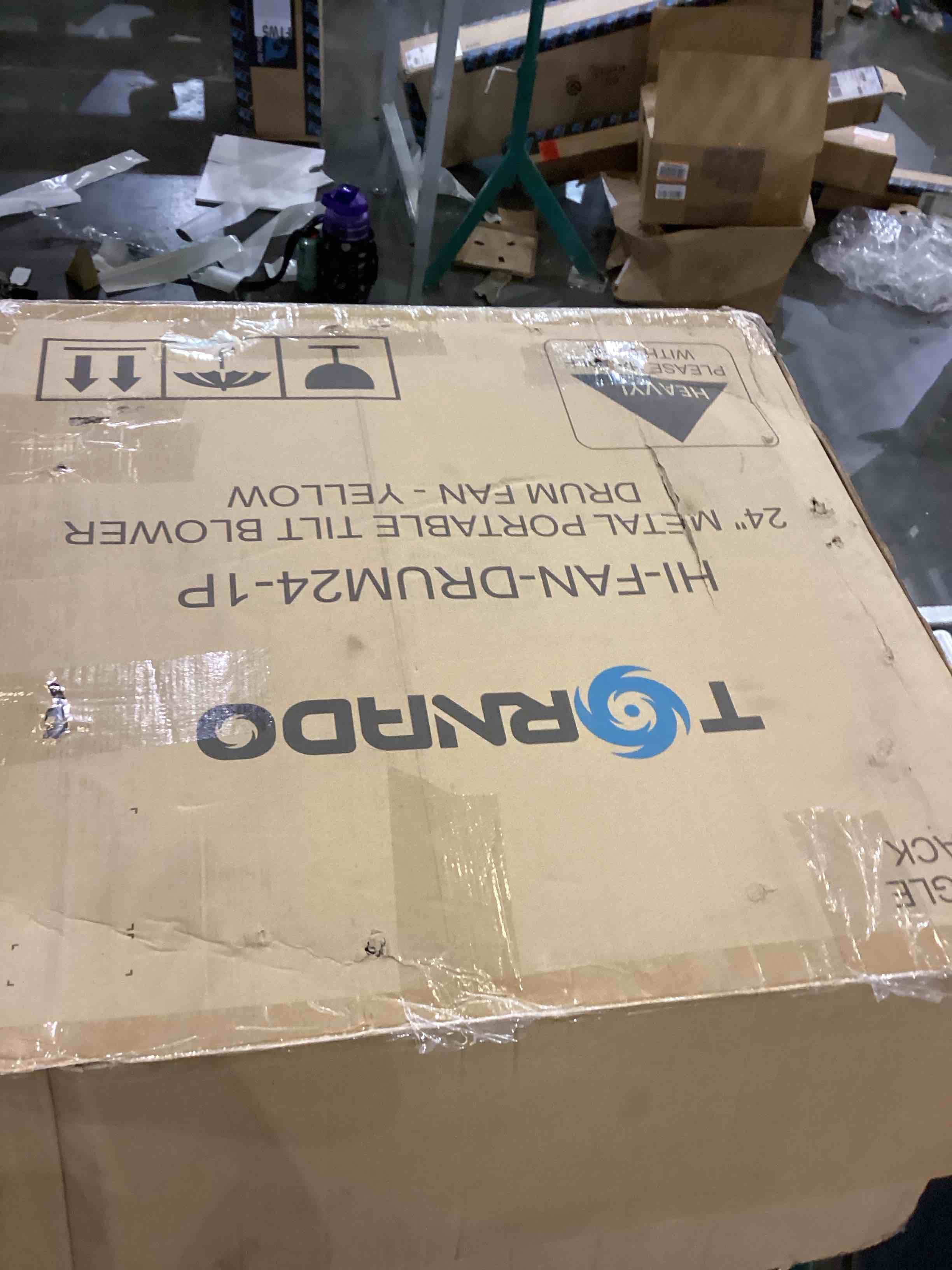 https://s3.amazonaws.com/lotting-images-prod/bidfta/PNK2393238_1756909504121.jpeg