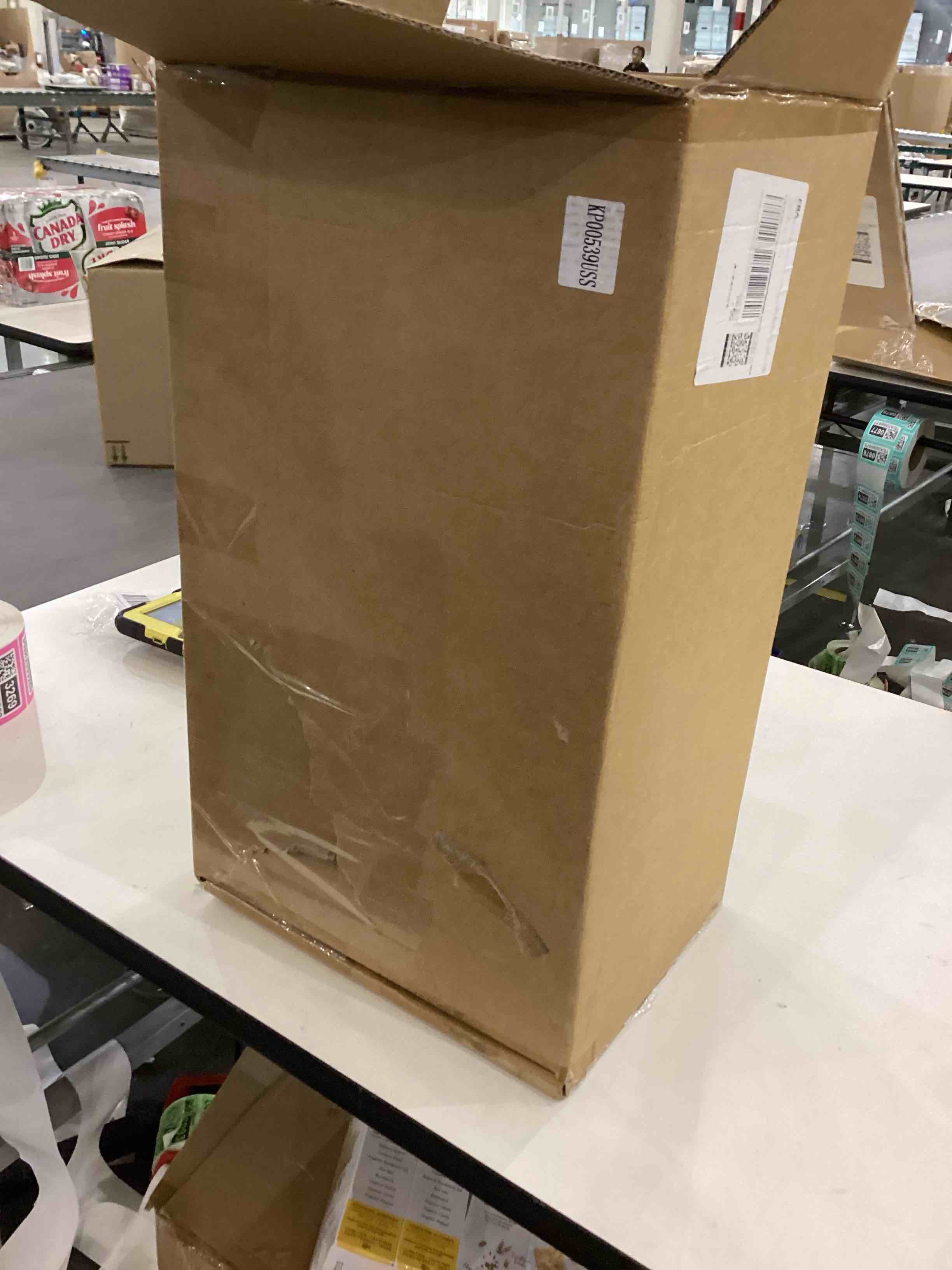 https://s3.amazonaws.com/lotting-images-prod/bidfta/PNK2393264_1756912069981.jpeg