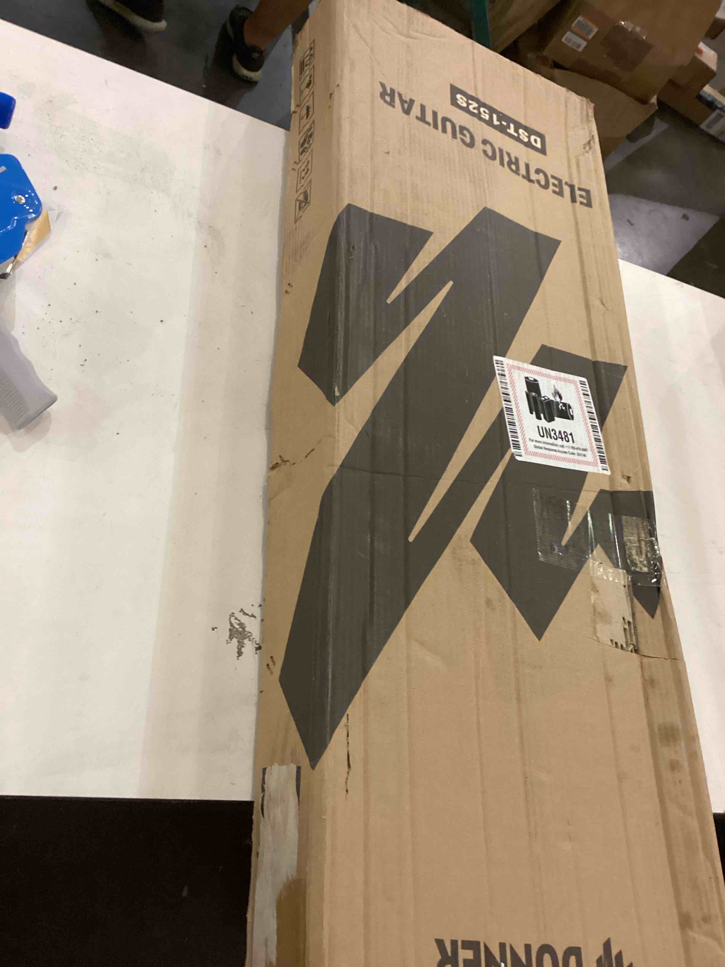 https://s3.amazonaws.com/lotting-images-prod/bidfta/PNK2393313_1756918982705.jpeg