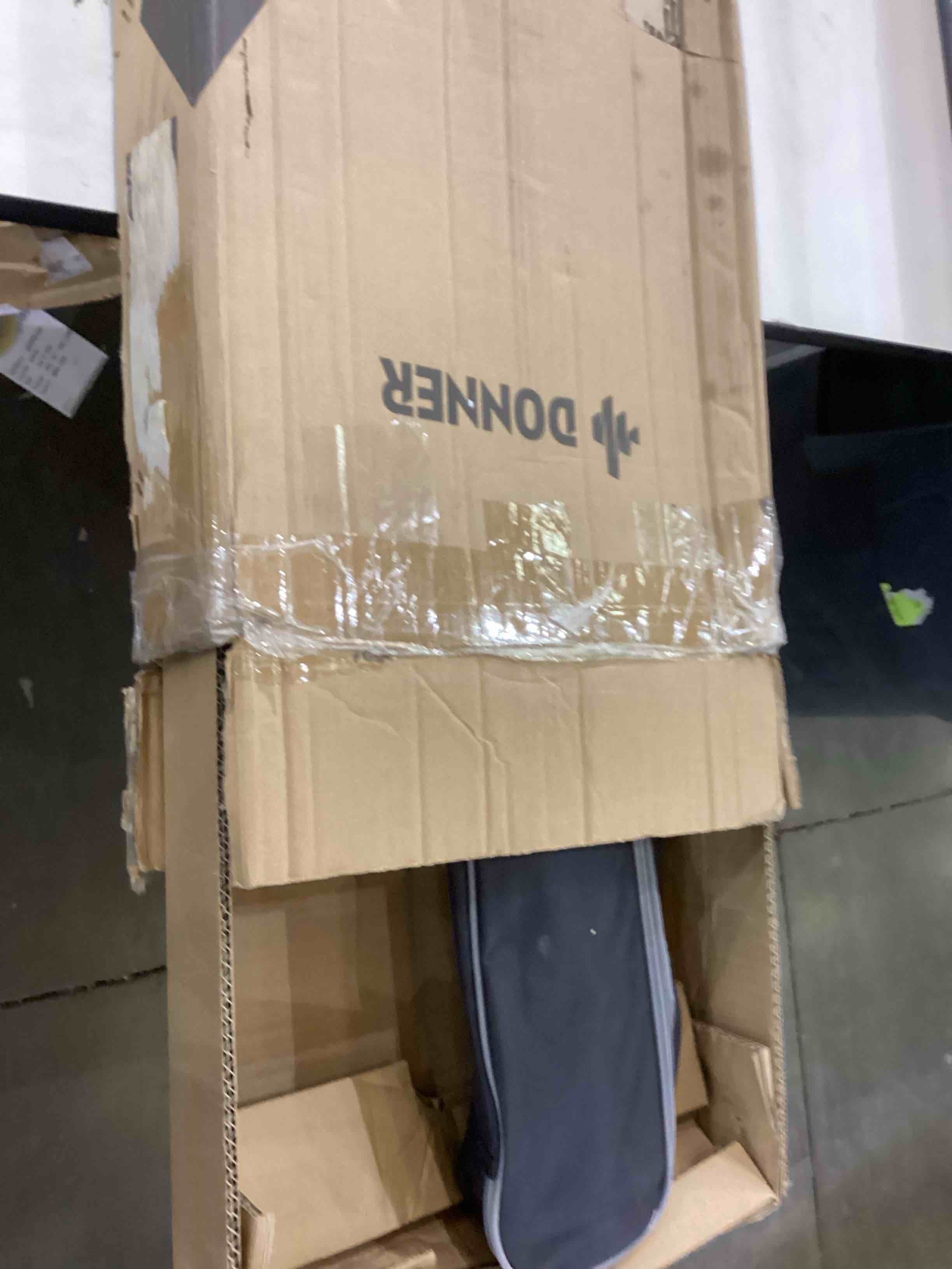 https://s3.amazonaws.com/lotting-images-prod/bidfta/PNK2393313_1756918984752.jpeg