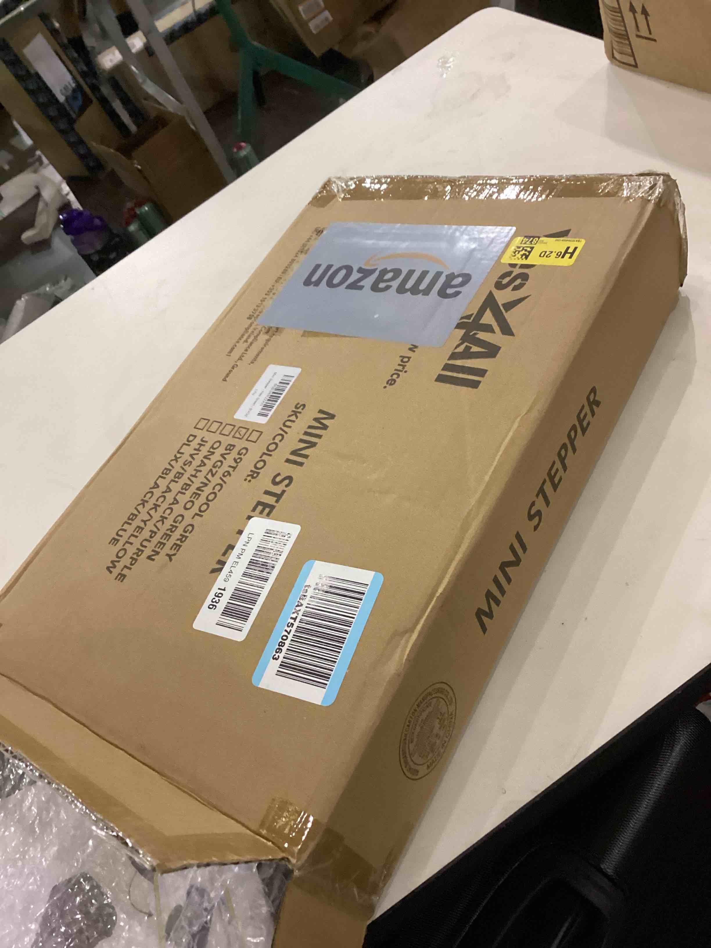 https://s3.amazonaws.com/lotting-images-prod/bidfta/PNK2393513_1756993920641.jpeg