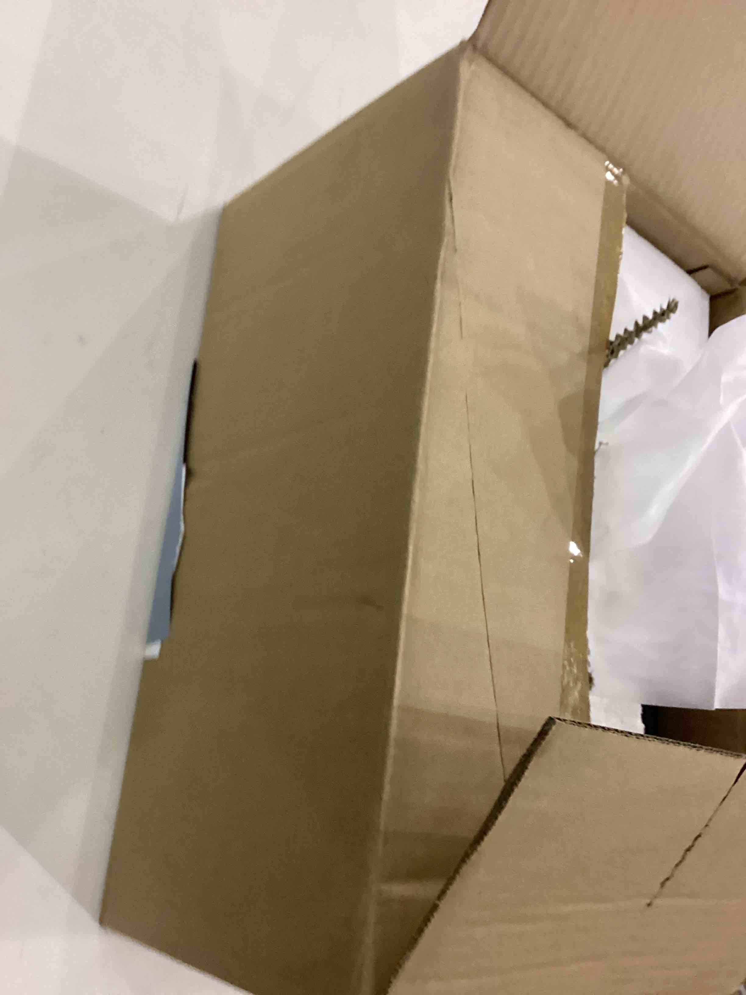 https://s3.amazonaws.com/lotting-images-prod/bidfta/PNK2393526_1756994937044.jpeg