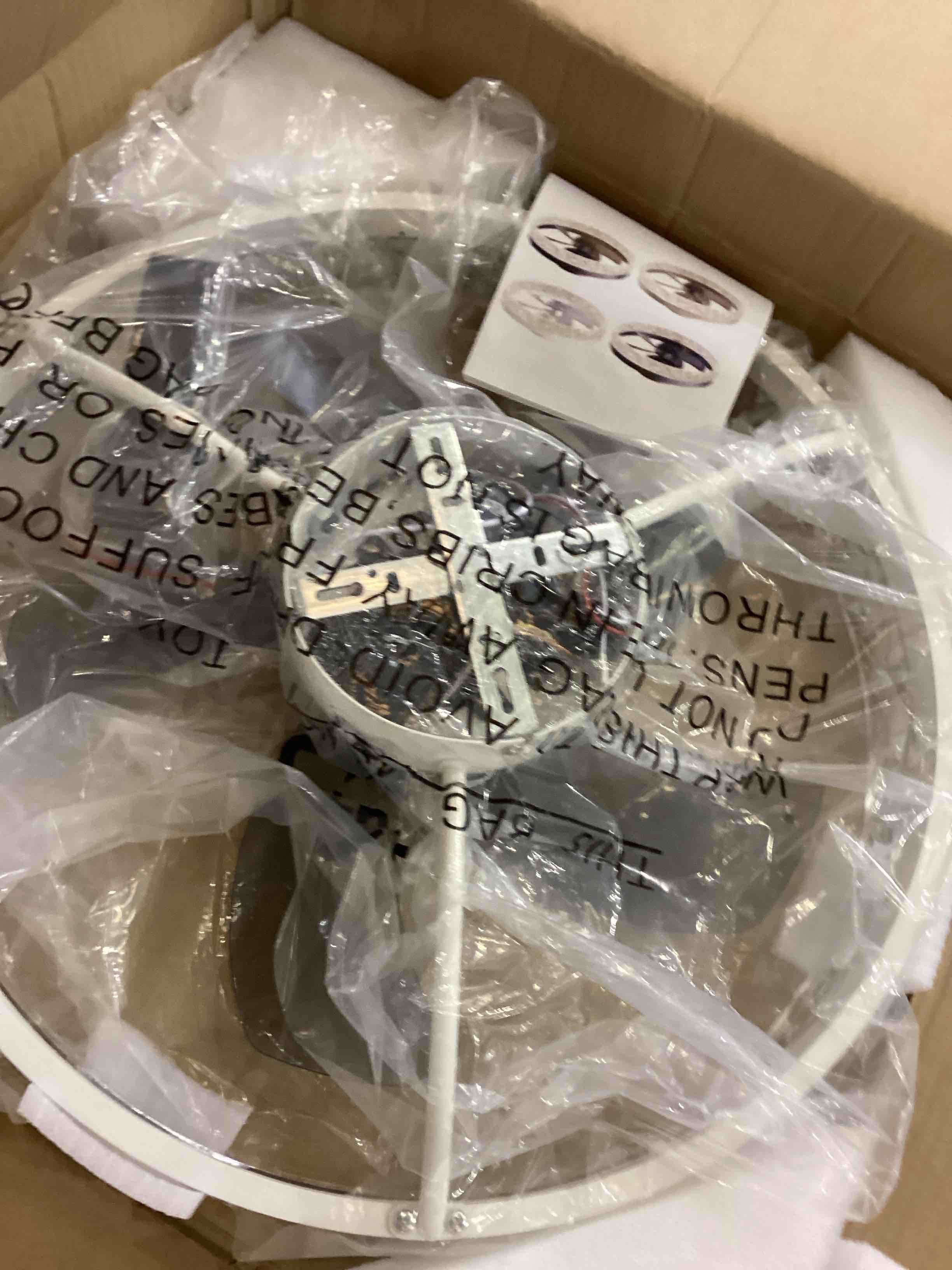 https://s3.amazonaws.com/lotting-images-prod/bidfta/PNK2393562_1756997198987.jpeg