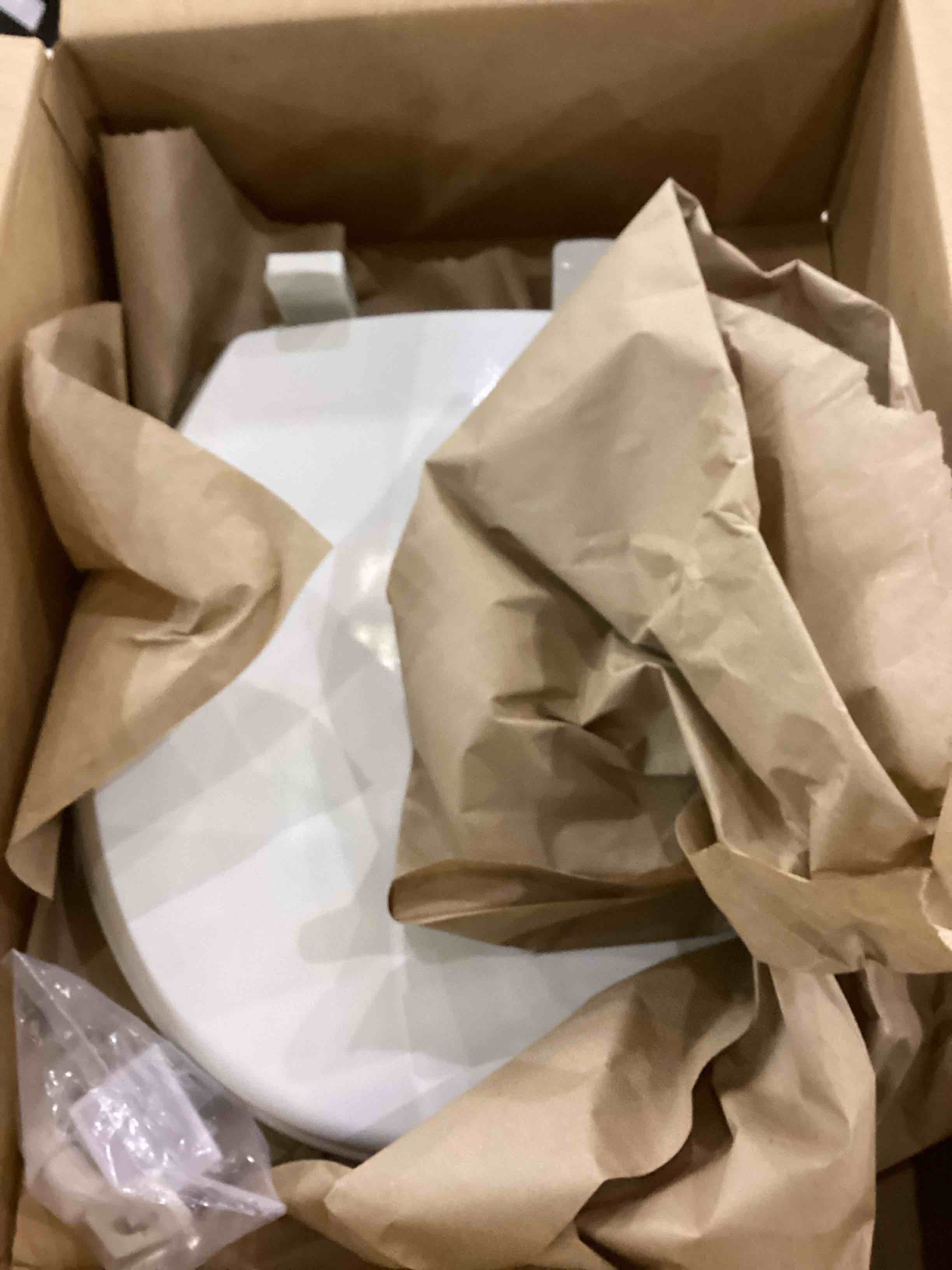 https://s3.amazonaws.com/lotting-images-prod/bidfta/PNK2393564_1756997298704.jpeg