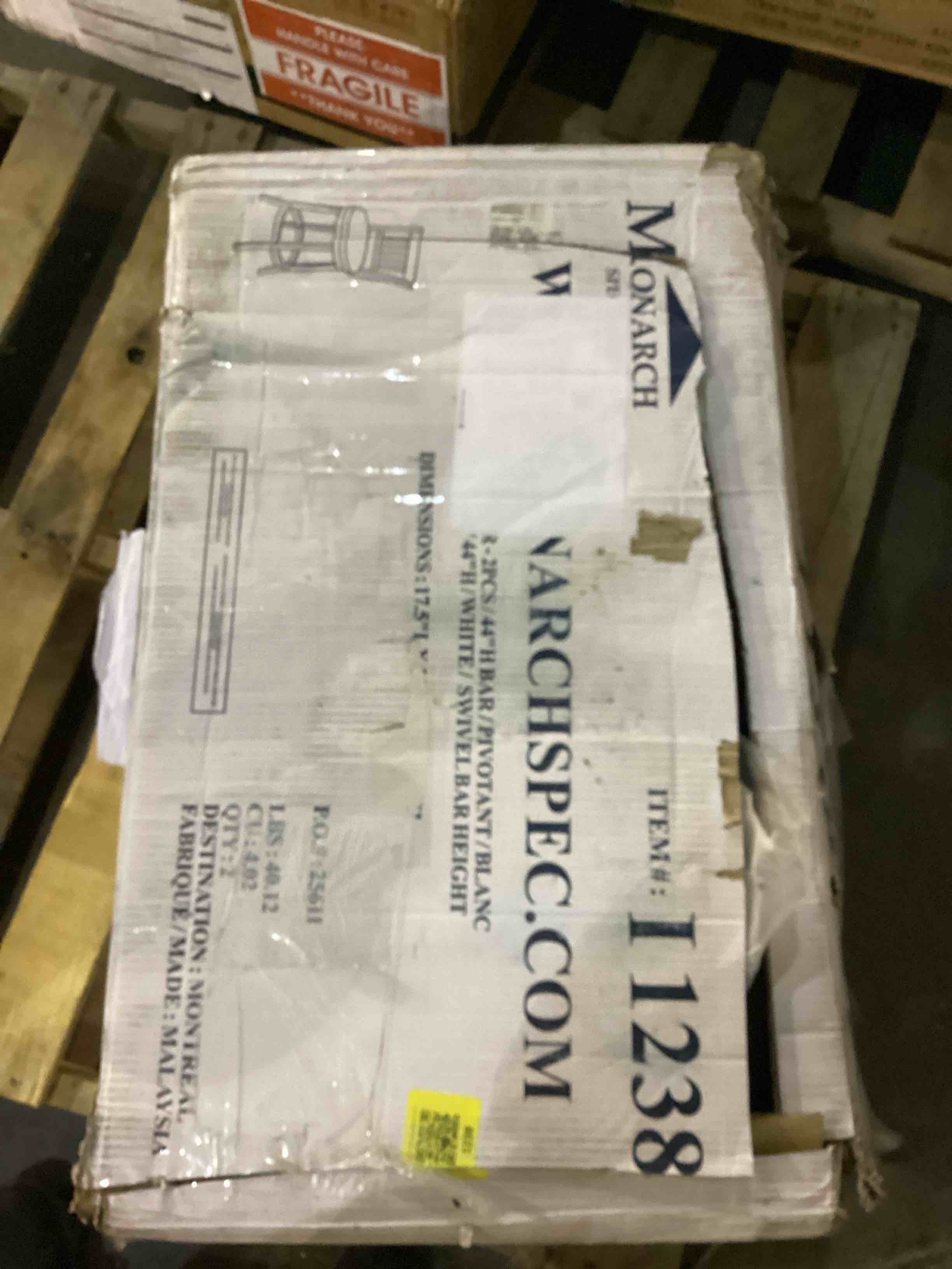 https://s3.amazonaws.com/lotting-images-prod/bidfta/PNK2398284_1755772556122.jpeg