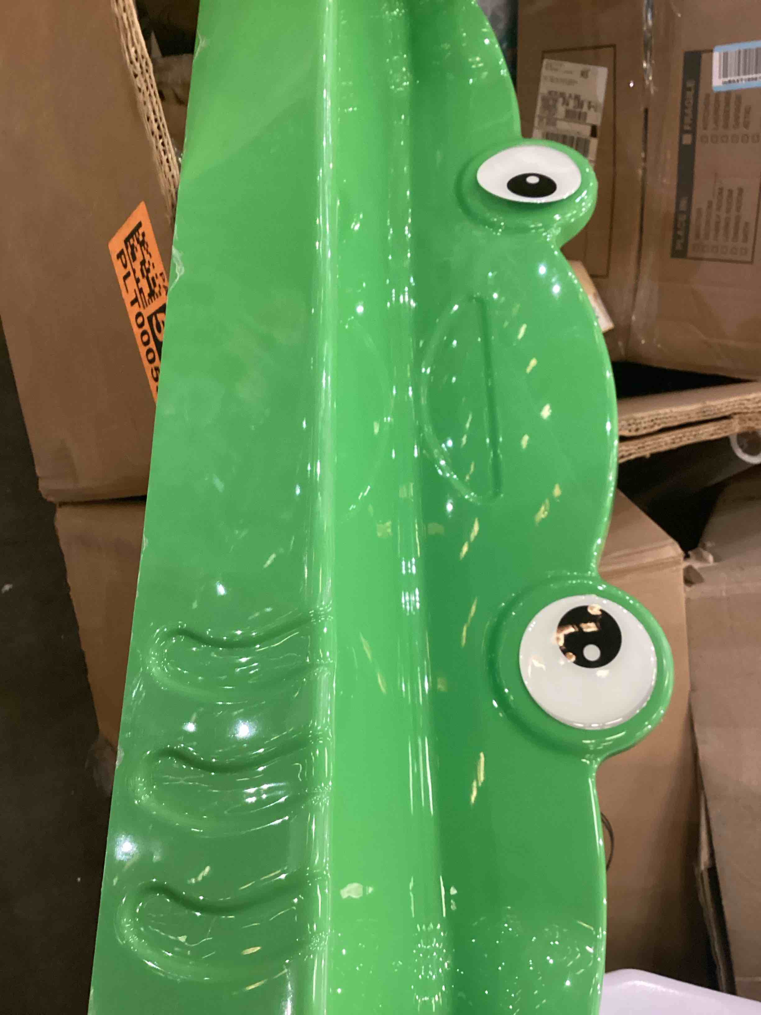 frog bench