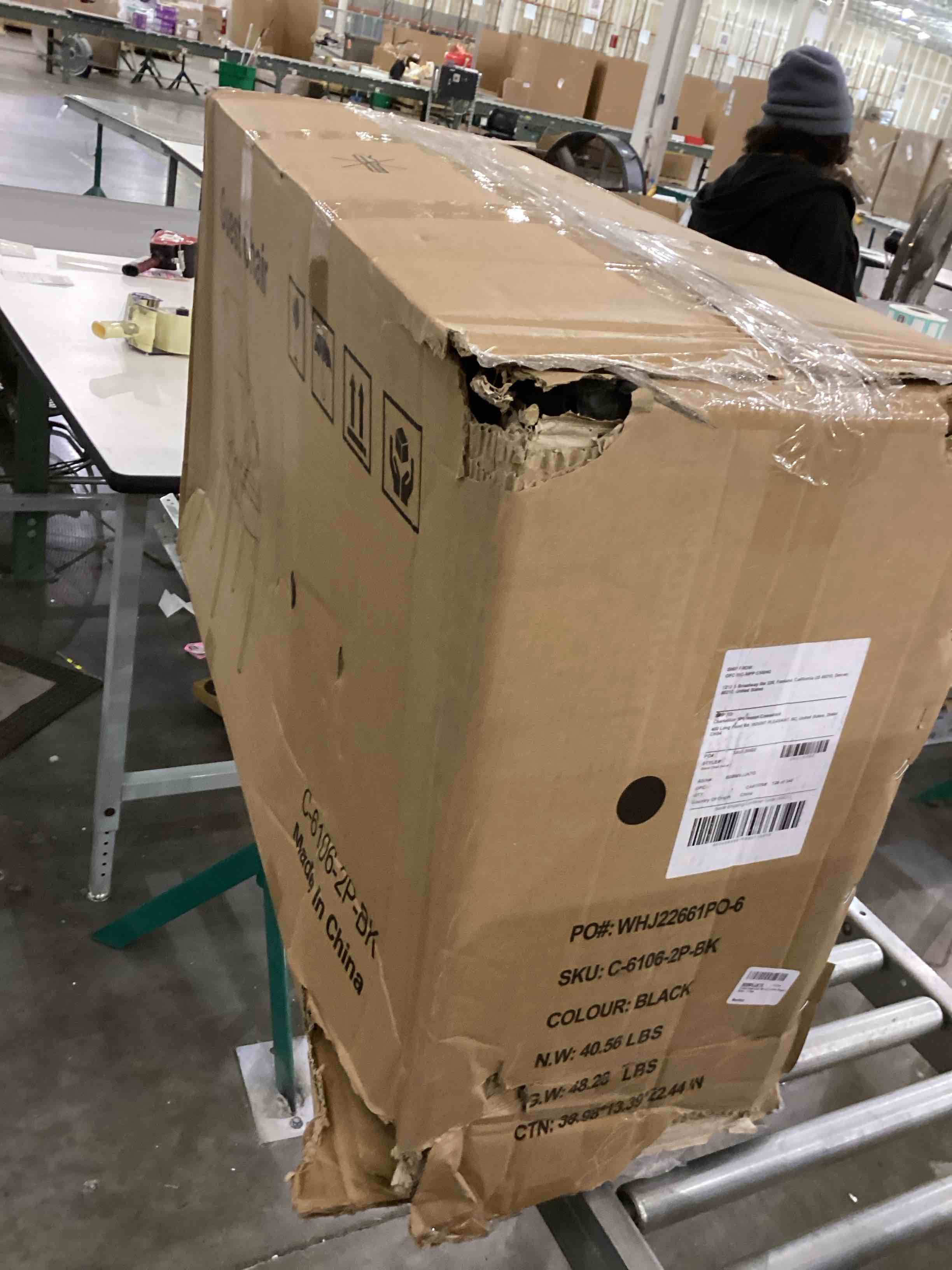 https://s3.amazonaws.com/lotting-images-prod/bidfta/PNK2408759_1756217359314.jpeg