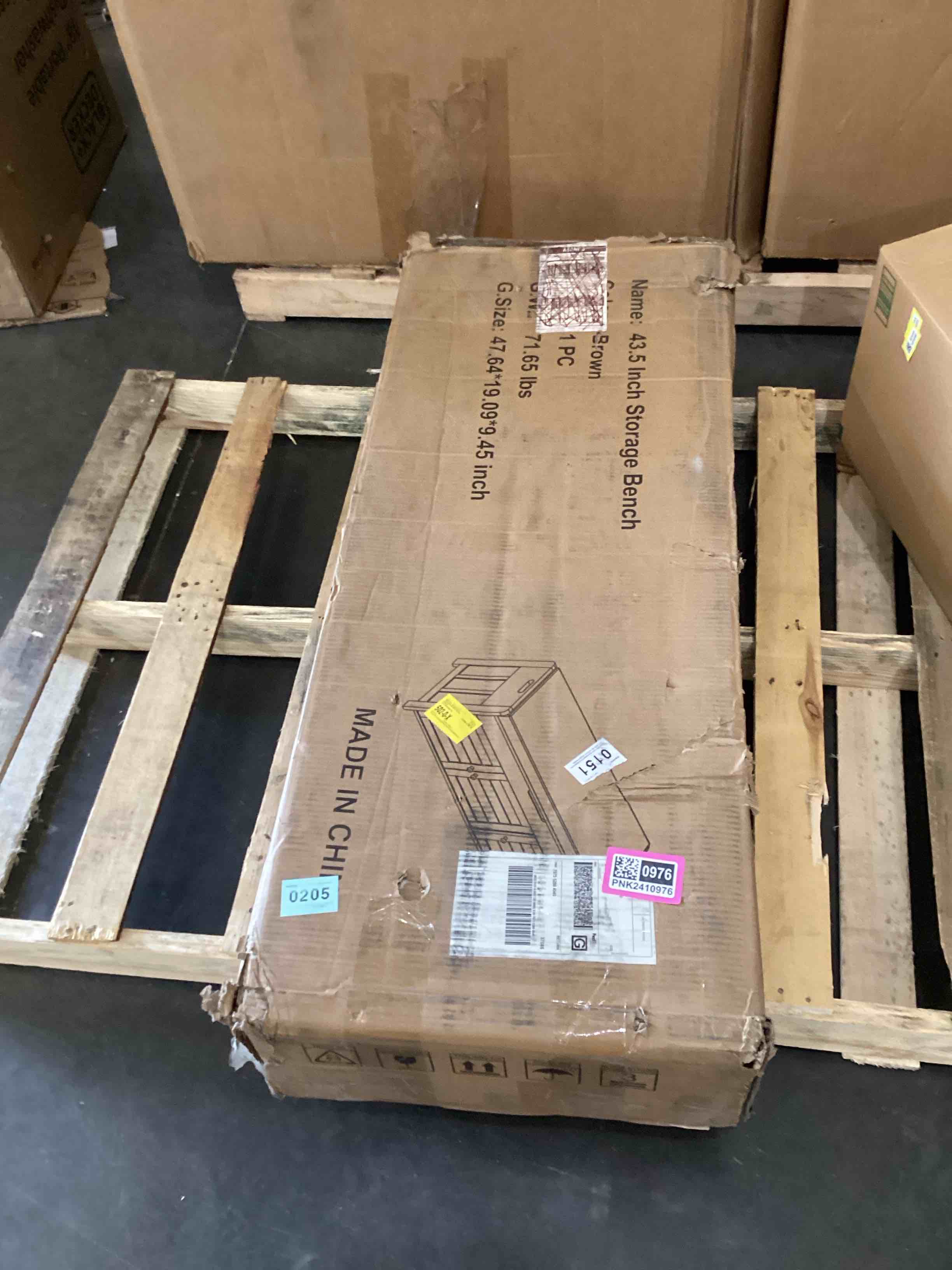 43.5” Storage Bench 71.65 Ibs 