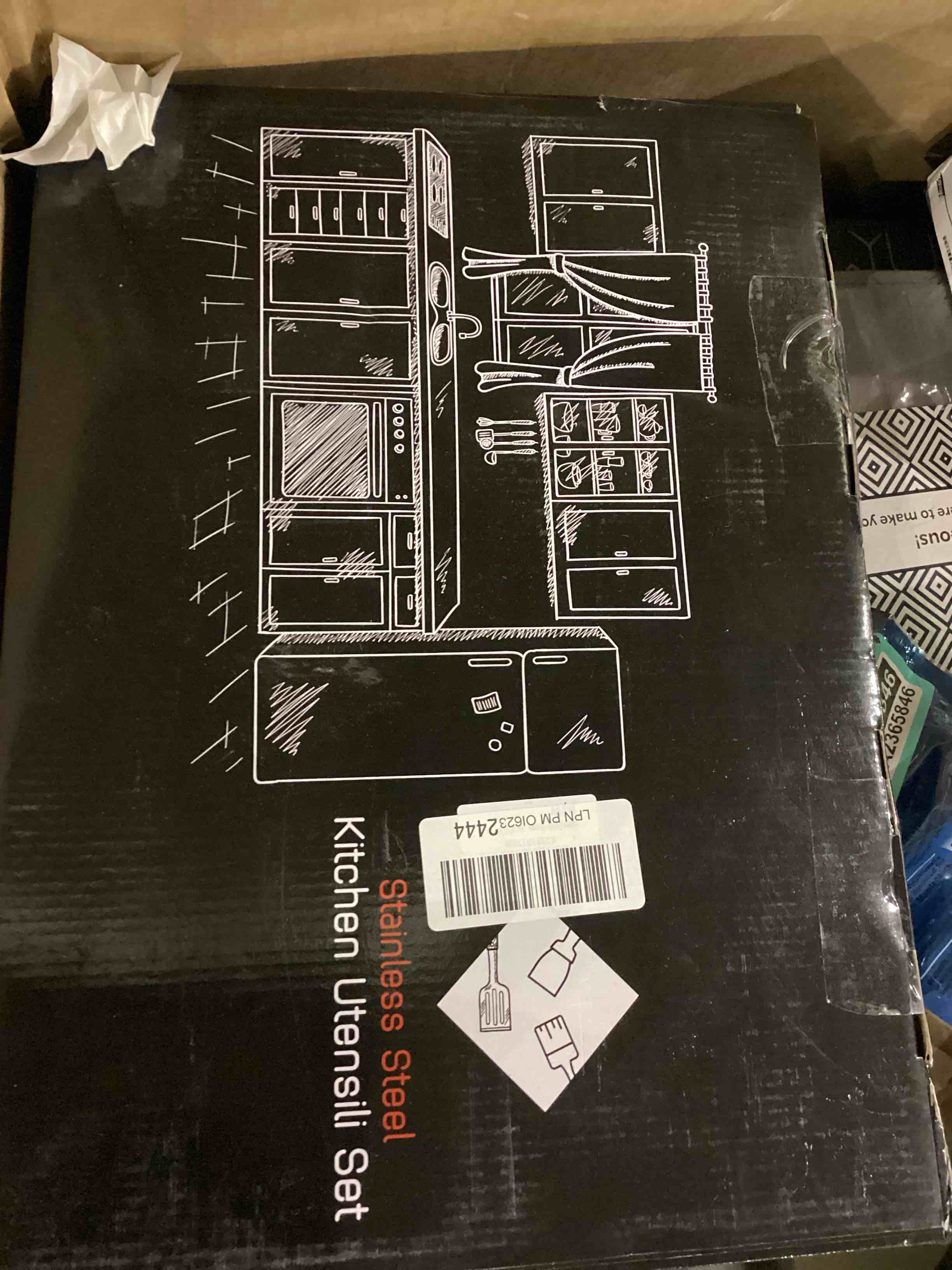 https://s3.amazonaws.com/lotting-images-prod/bidfta/PNK2413602_1757504221095.jpeg