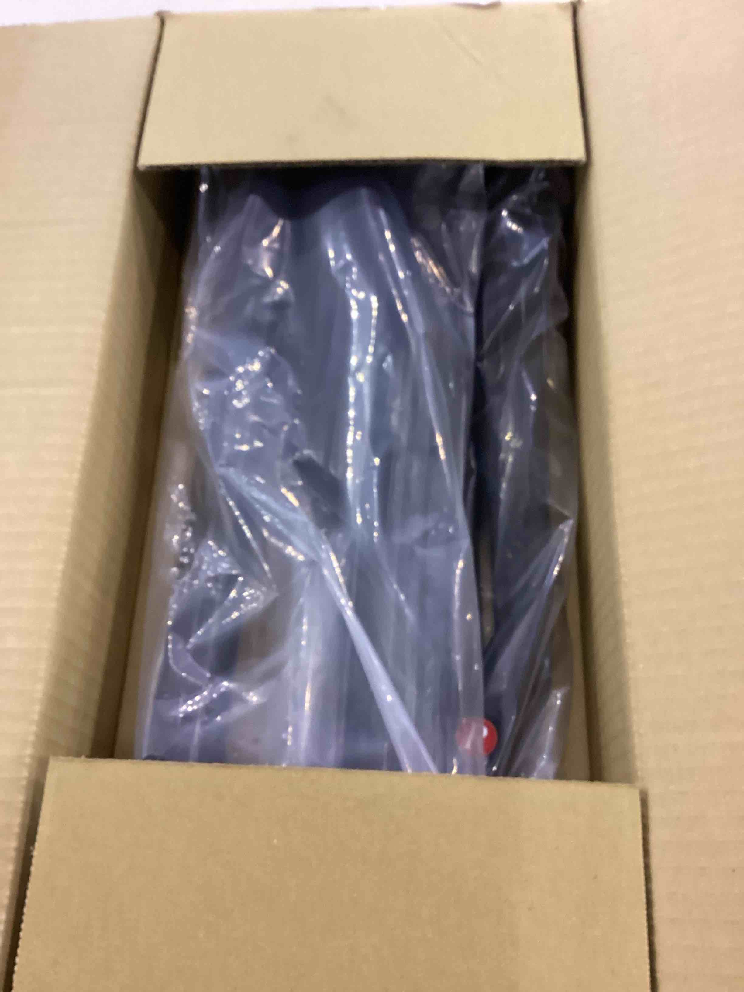 https://s3.amazonaws.com/lotting-images-prod/bidfta/PNK2413987_1757680120244.jpeg