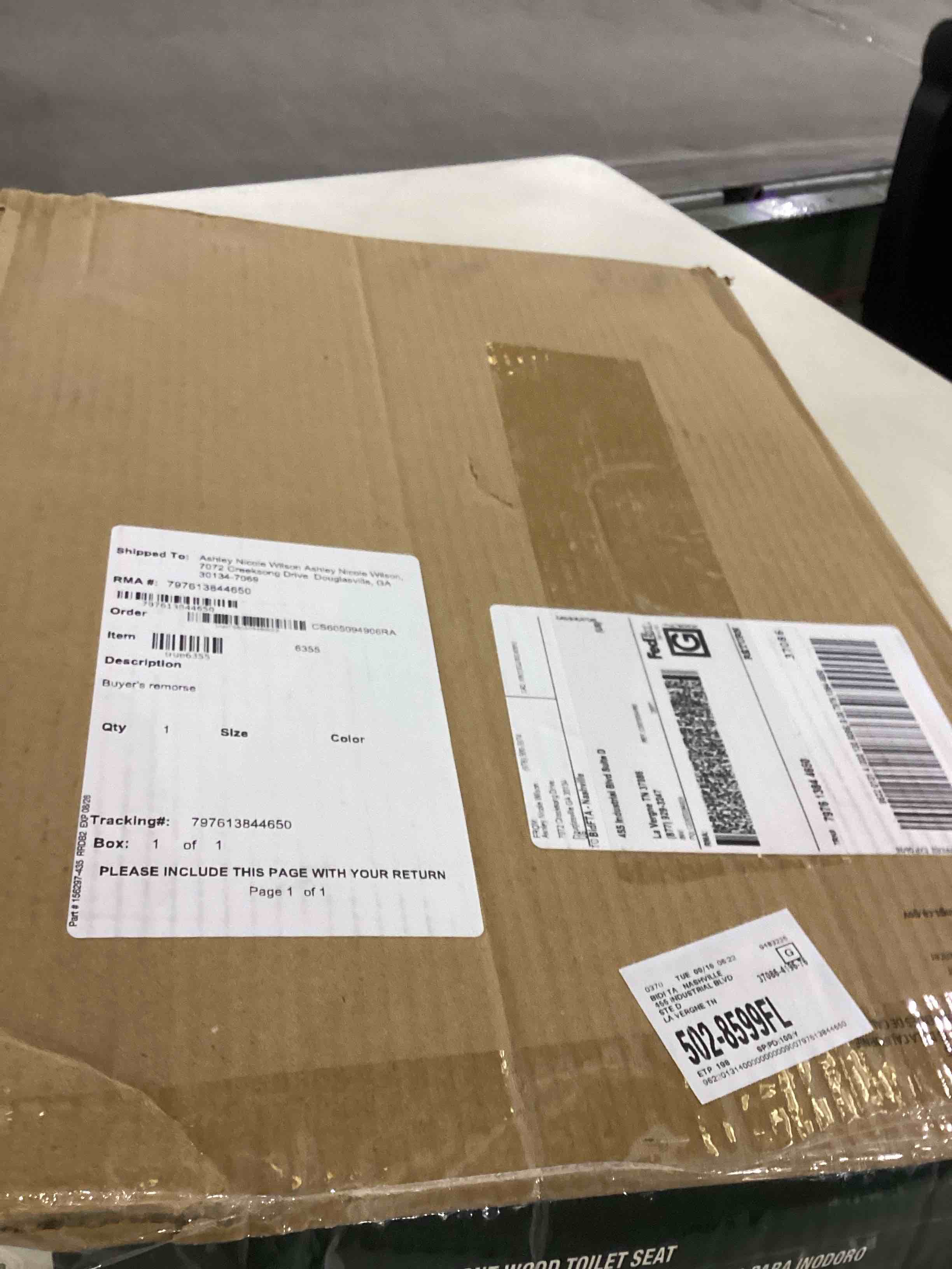 https://s3.amazonaws.com/lotting-images-prod/bidfta/PNK2415560_1758118767803.jpeg