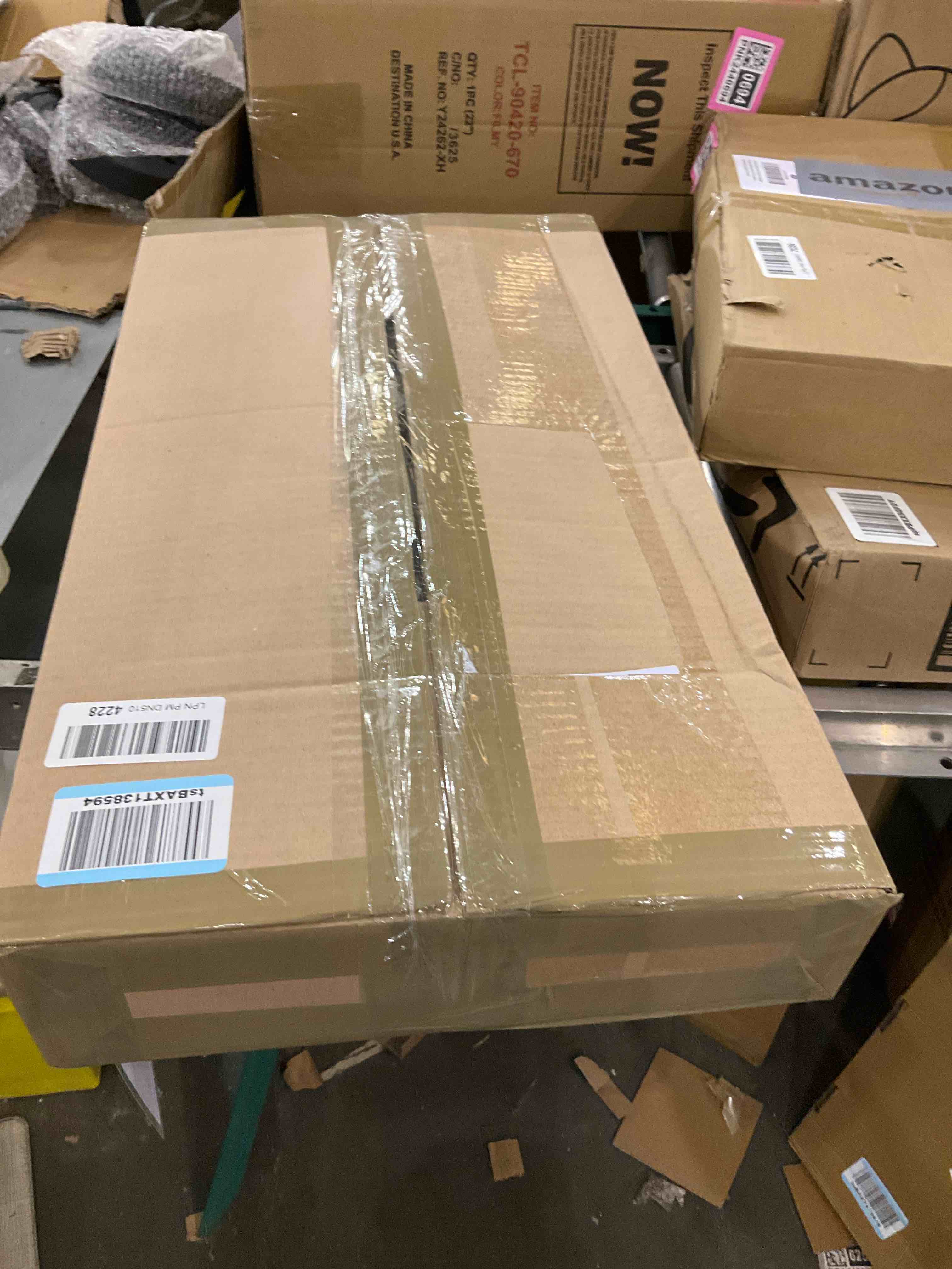https://s3.amazonaws.com/lotting-images-prod/bidfta/PNK2440674_1749043192977.jpeg