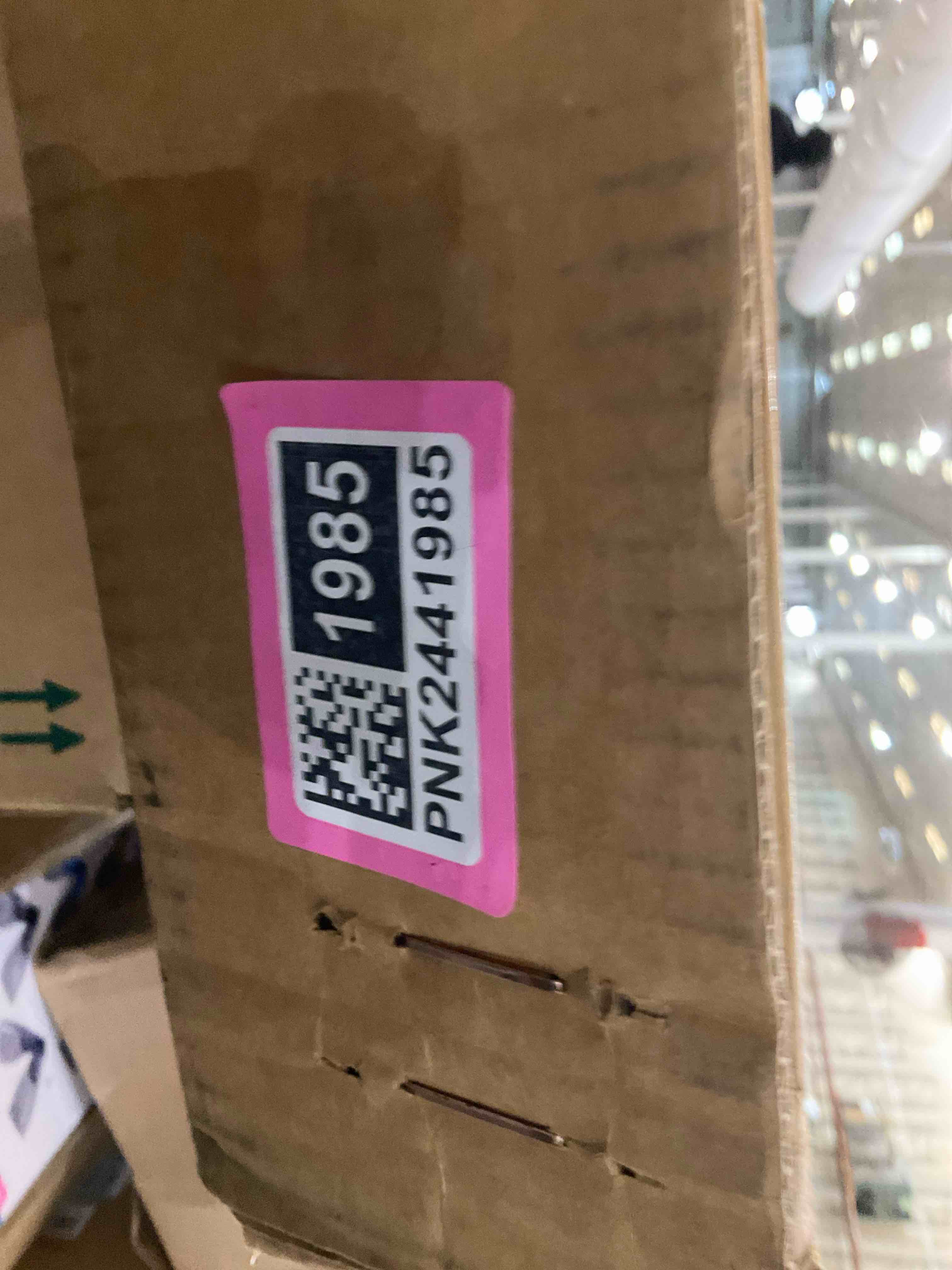 https://s3.amazonaws.com/lotting-images-prod/bidfta/PNK2441985_1749216091292.jpeg