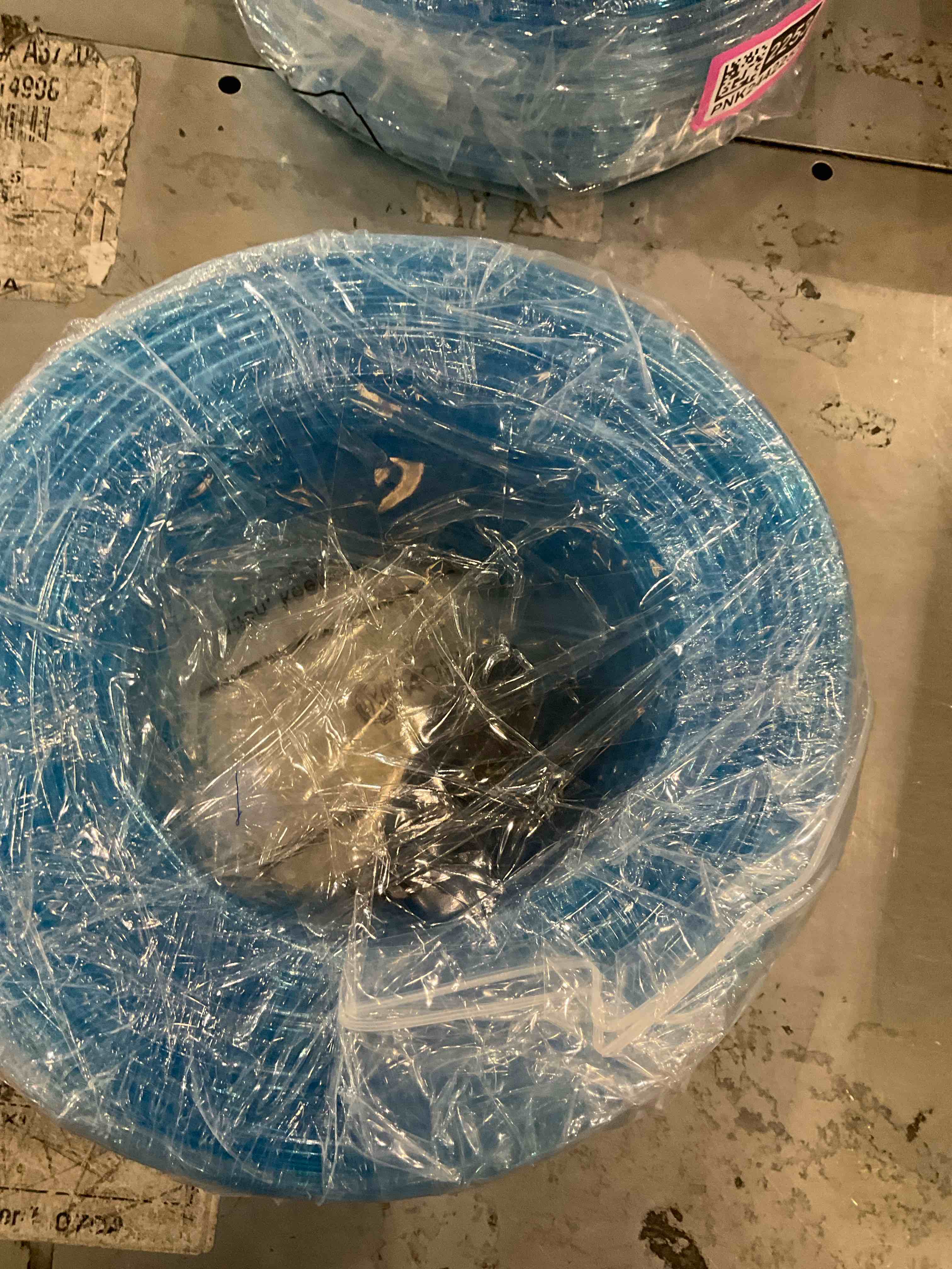 Nosiny 200 ft Maple Syrup Tree Taps Vacuum Tubing Lines with 20 Pieces Maple Sap Spiles for Syrup Collection