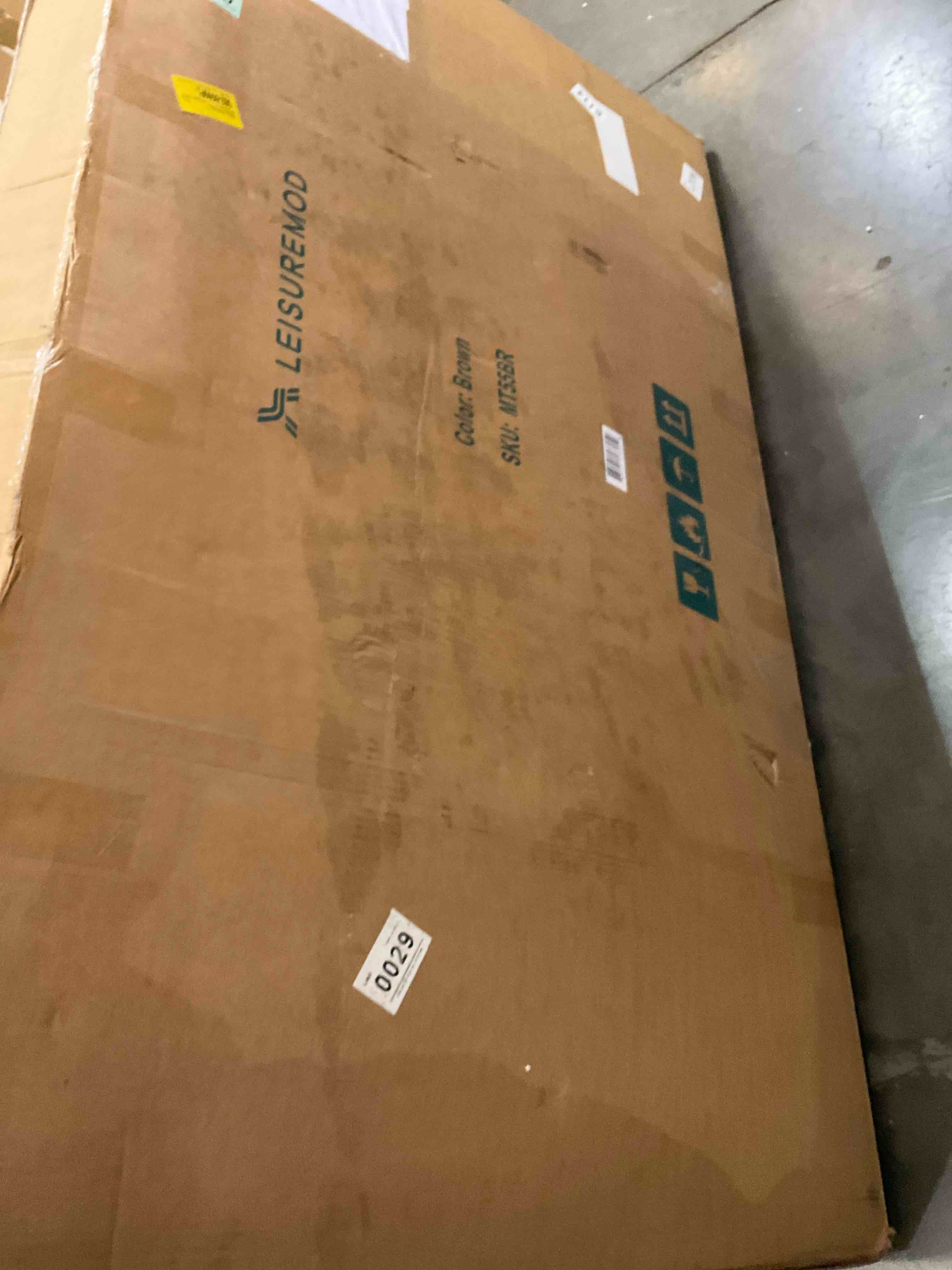 https://s3.amazonaws.com/lotting-images-prod/bidfta/PNK2442764_1749746762542.jpeg