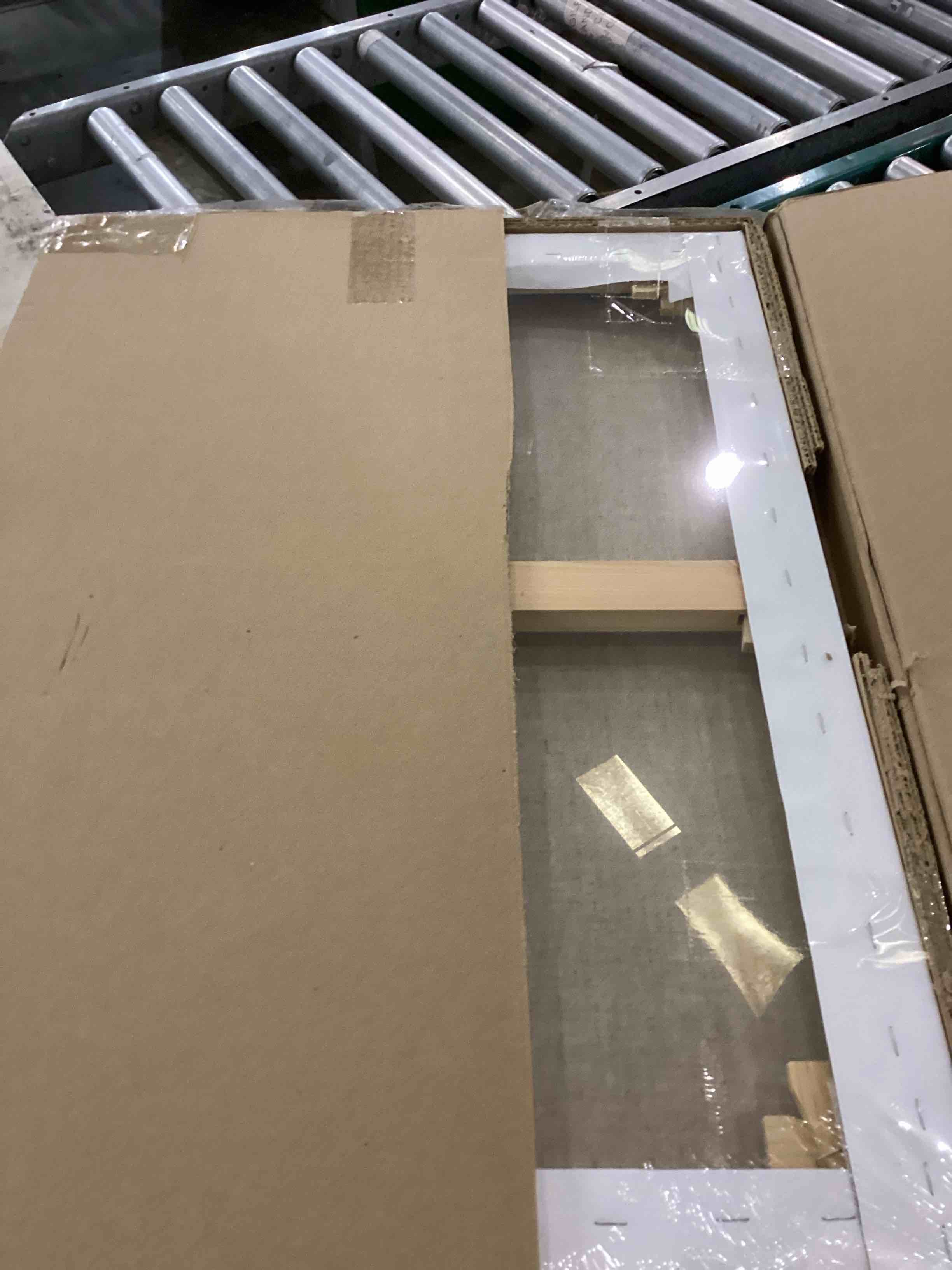 https://s3.amazonaws.com/lotting-images-prod/bidfta/PNK2442897_1752760402260.jpeg
