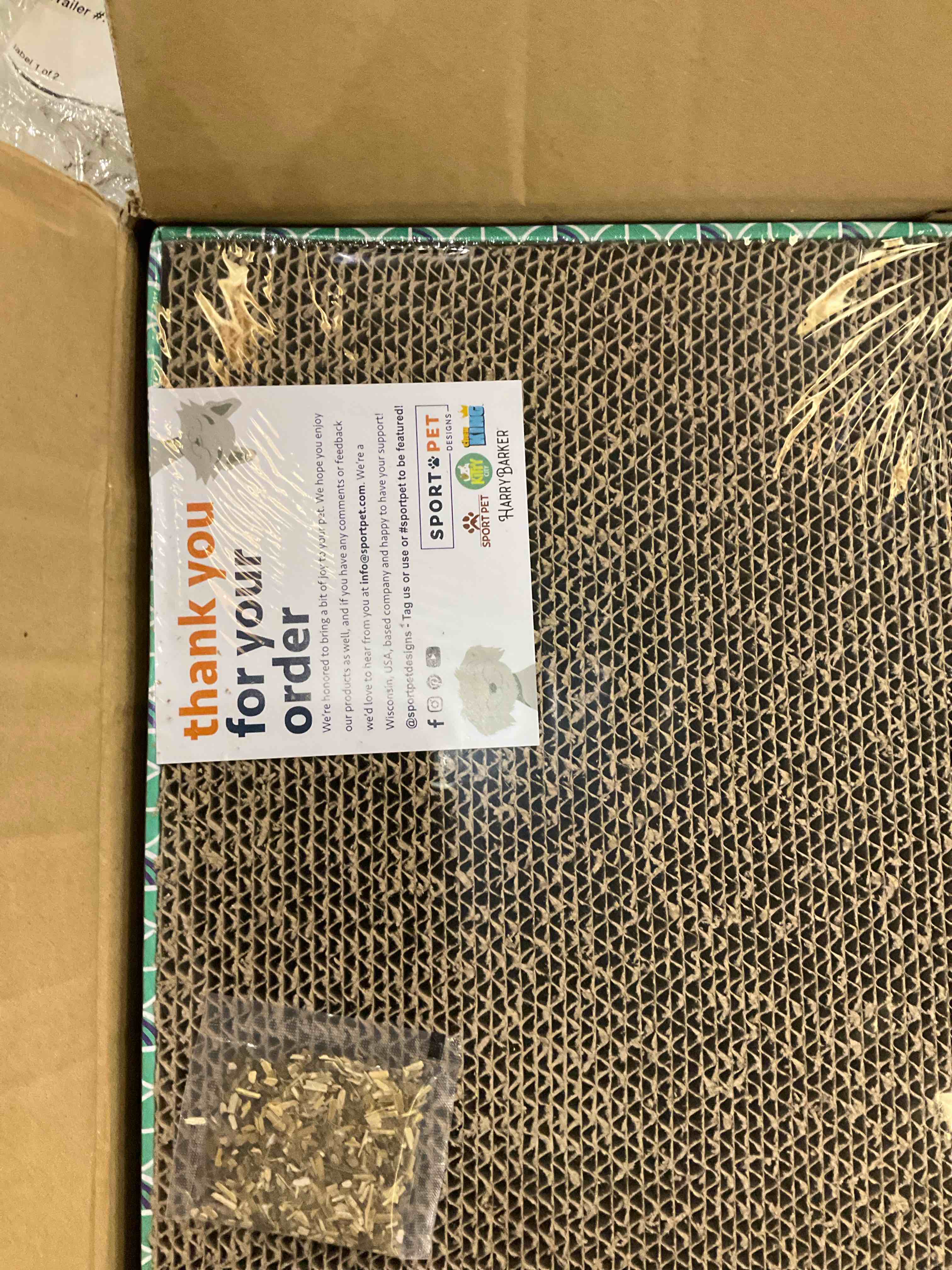 https://s3.amazonaws.com/lotting-images-prod/bidfta/PNK2443107_1748442093429.jpeg