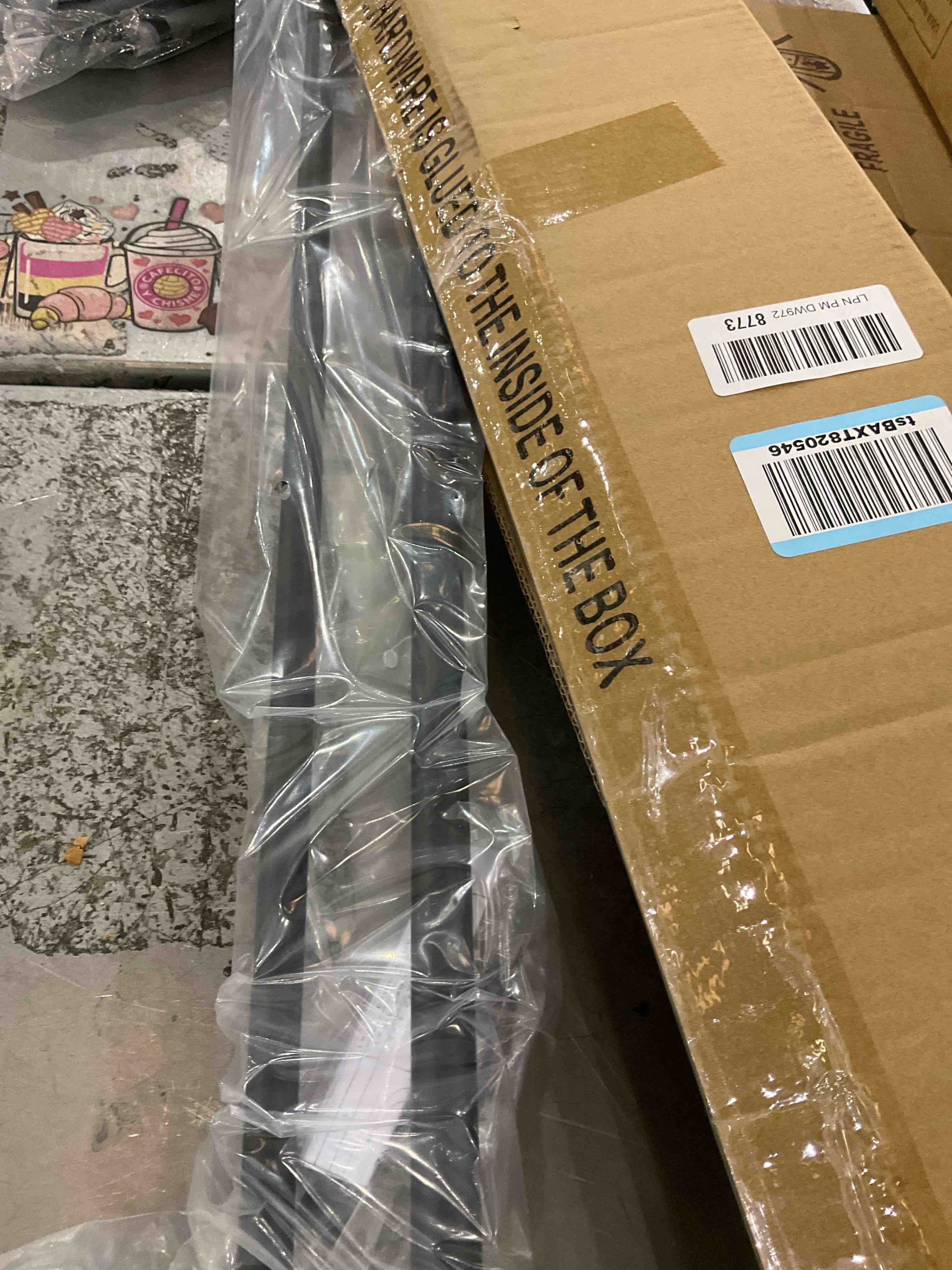 https://s3.amazonaws.com/lotting-images-prod/bidfta/PNK2443626_1748528922799.jpeg