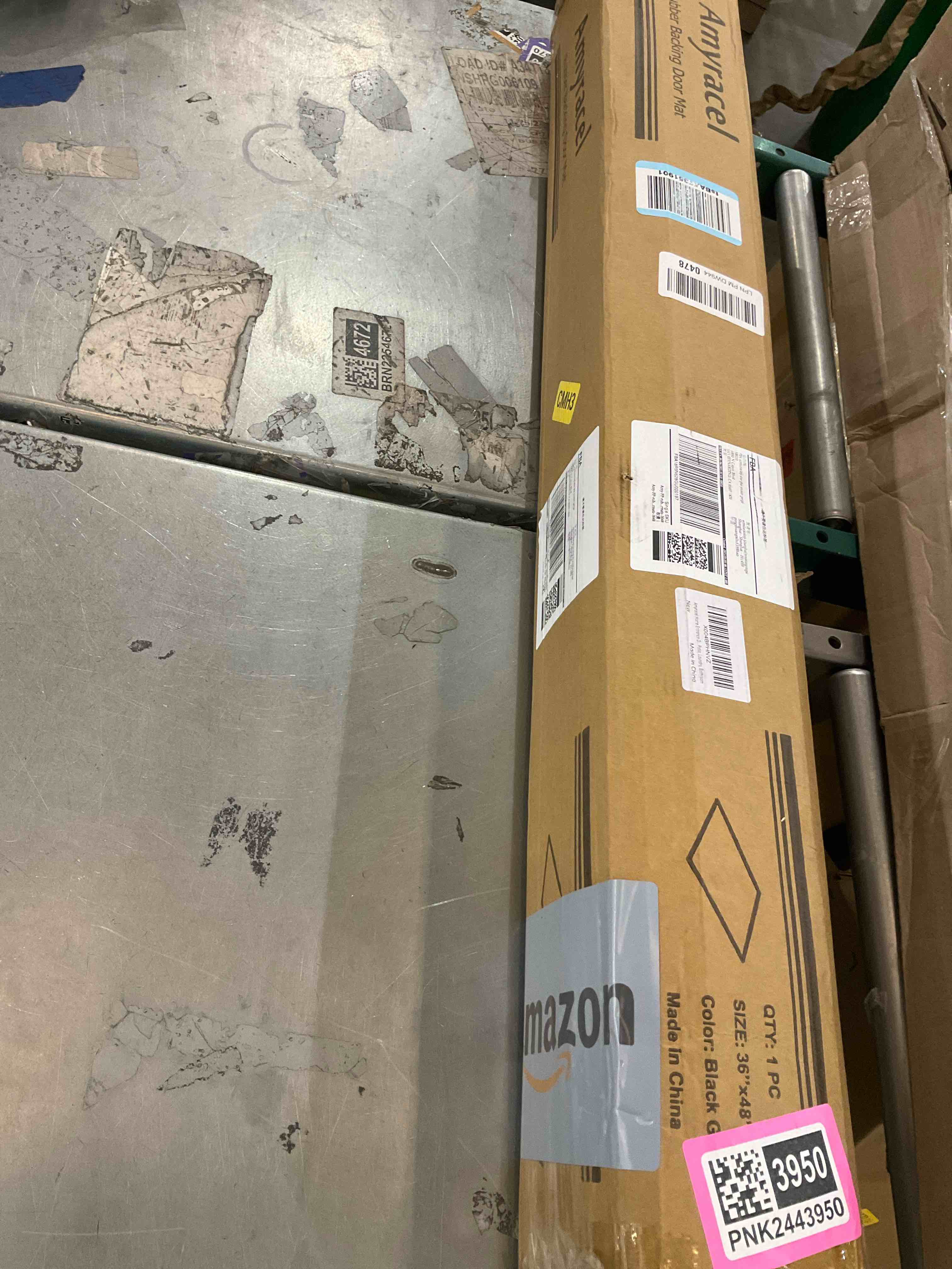 https://s3.amazonaws.com/lotting-images-prod/bidfta/PNK2443950_1748542831580.jpeg