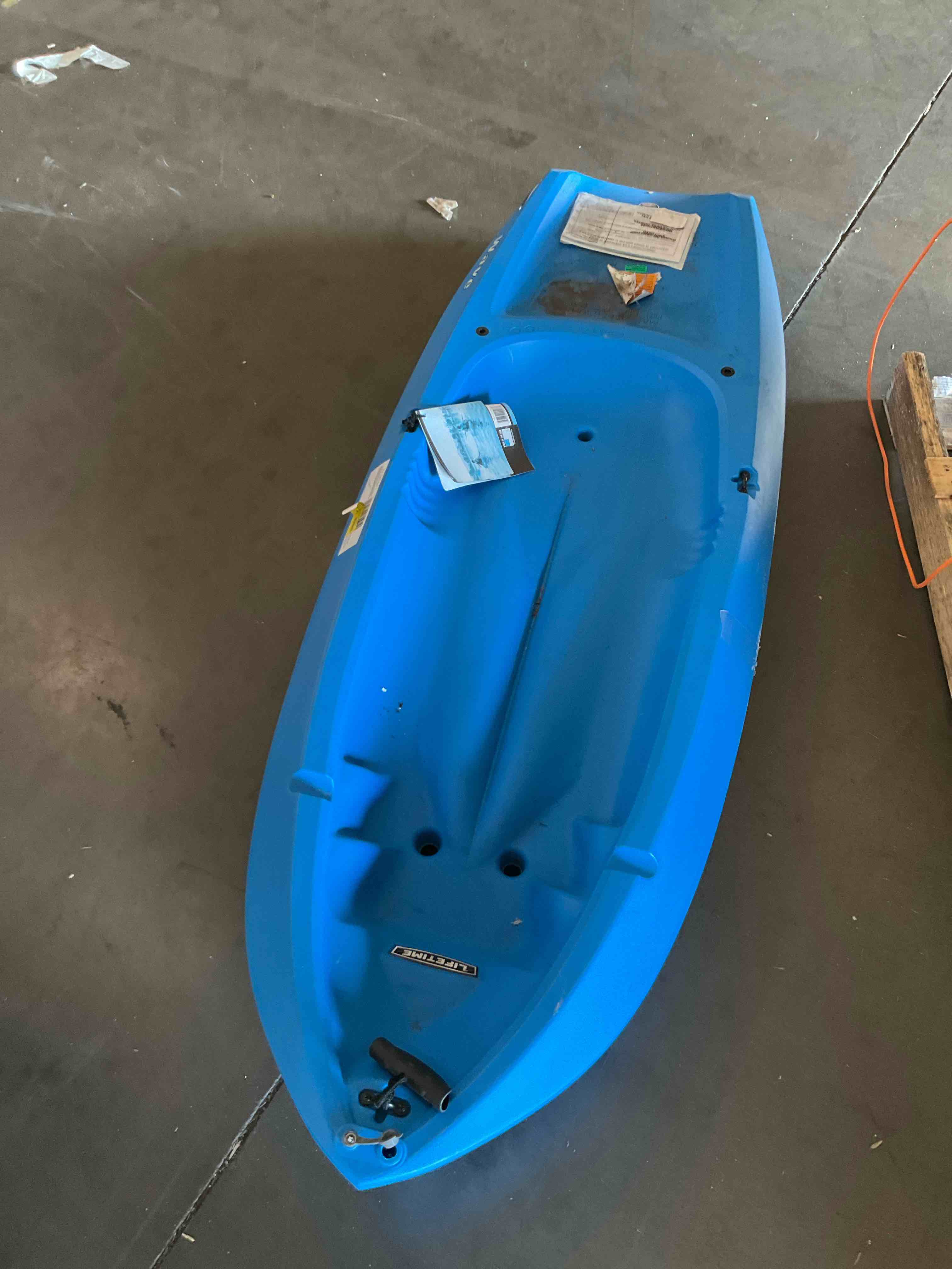 Lifetime Wave 6 ft Youth Kayak, Blue 