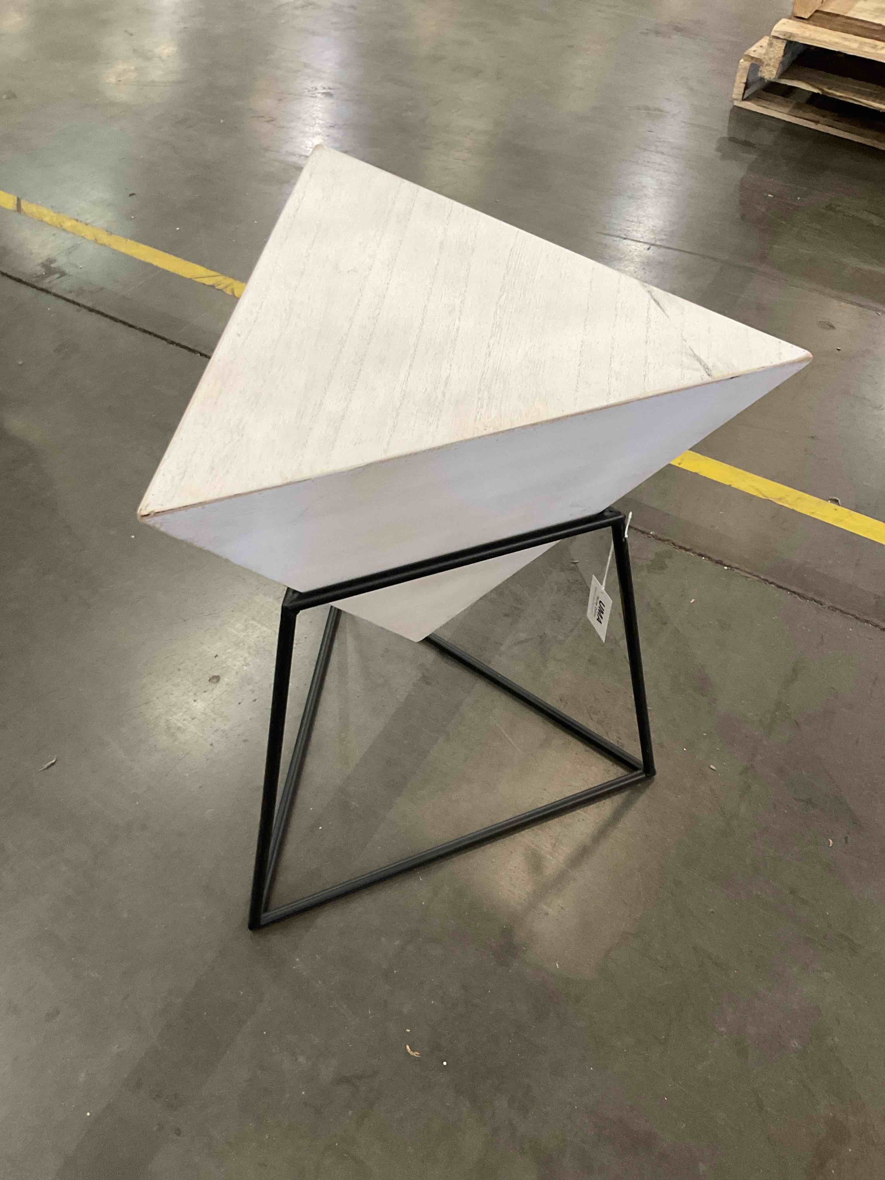 Deco 79 Wood Geometric Inverted Pyramid Accent Table with Black Metal Stand, 20" x 17" x 24