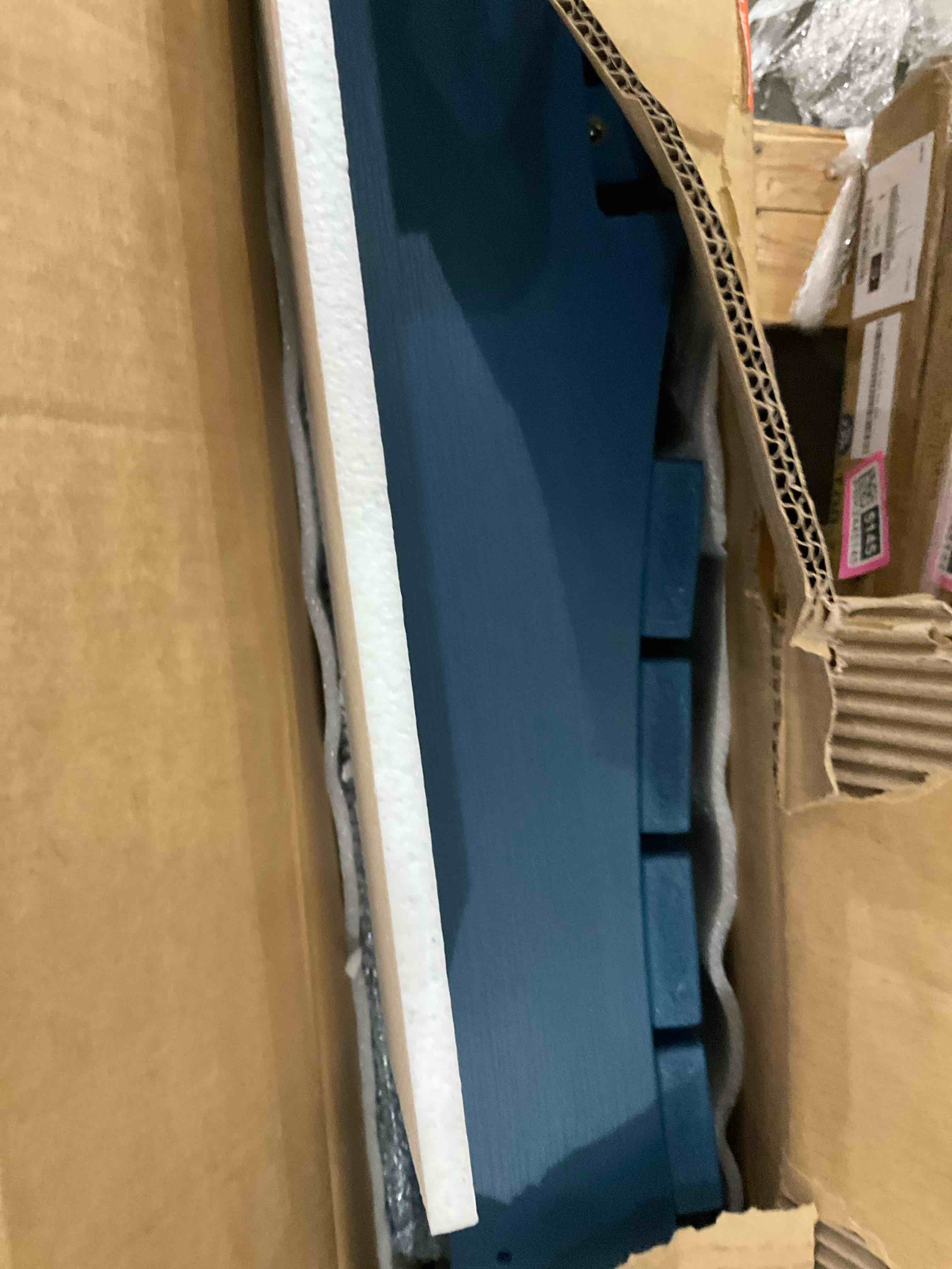 https://s3.amazonaws.com/lotting-images-prod/bidfta/PNK2445152_1750766466054.jpeg