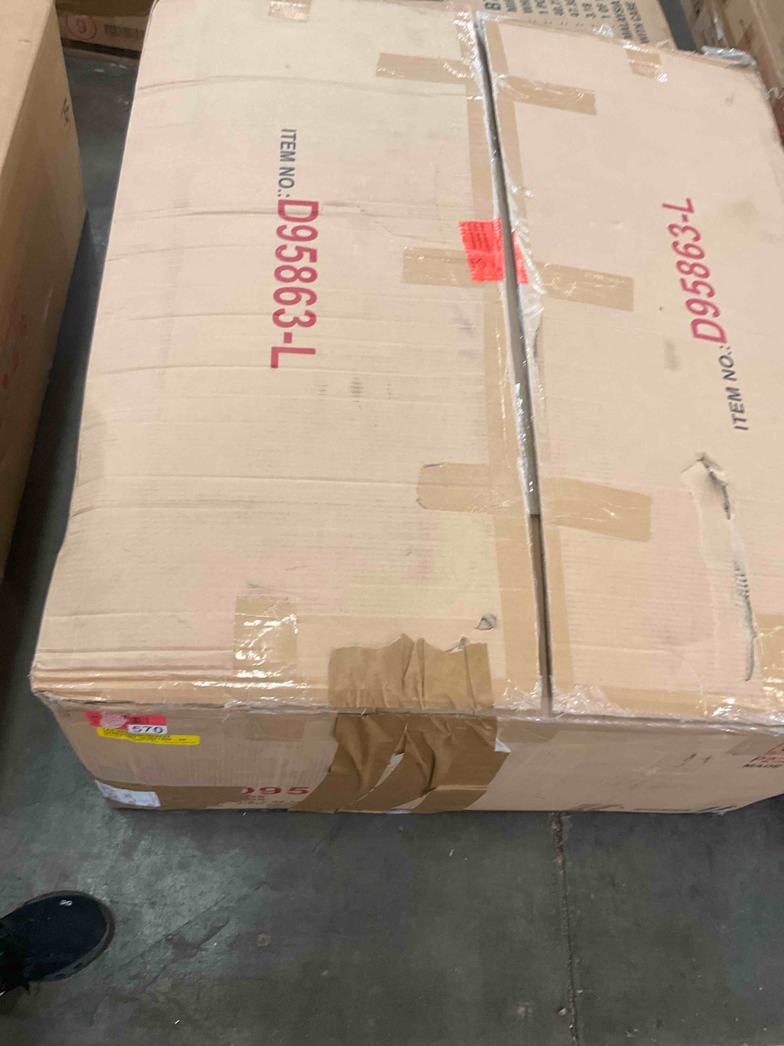https://s3.amazonaws.com/lotting-images-prod/bidfta/PNK2445230_1750773956755.jpeg