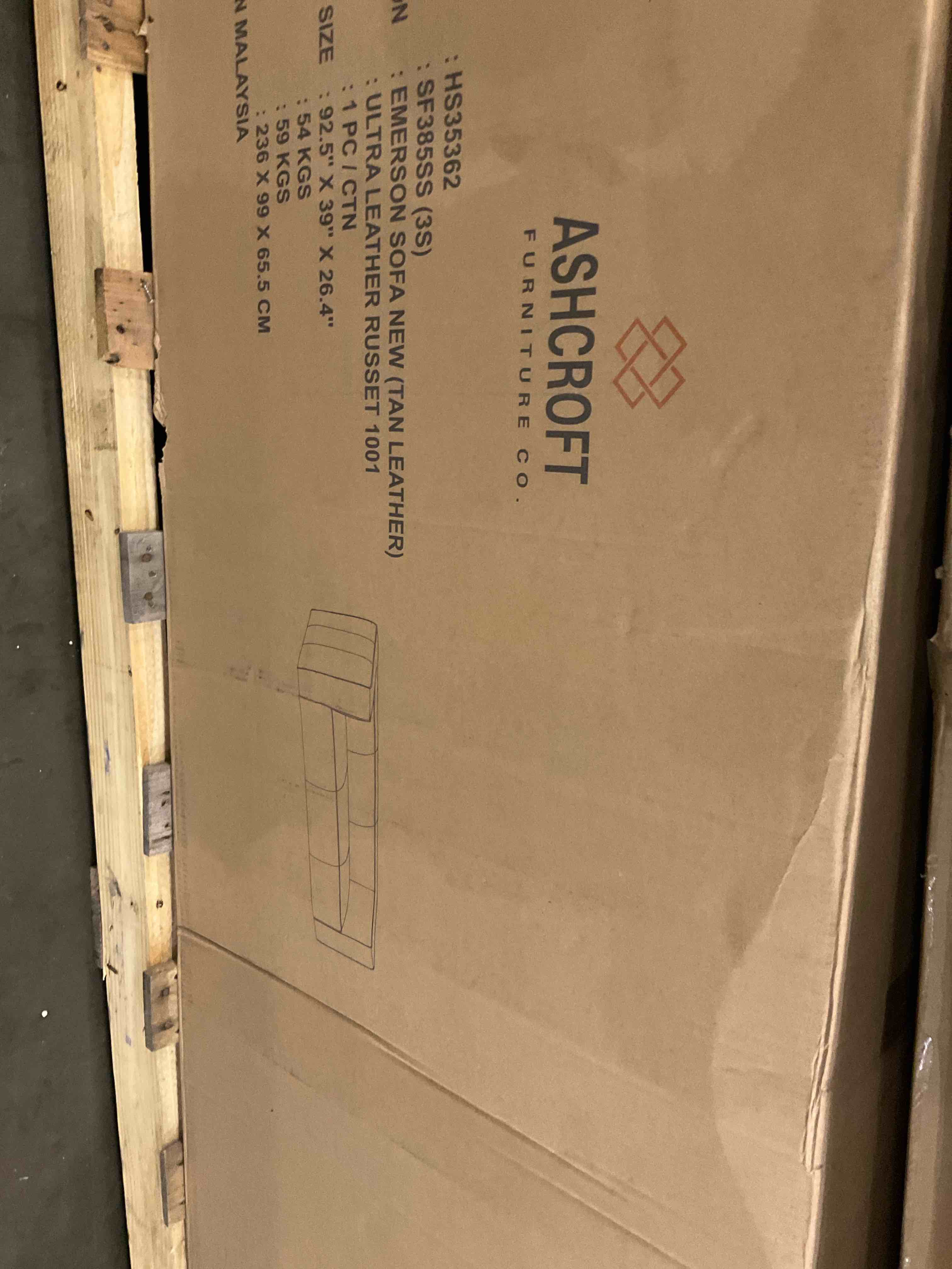 https://s3.amazonaws.com/lotting-images-prod/bidfta/PNK2445507_1750945246503.jpeg