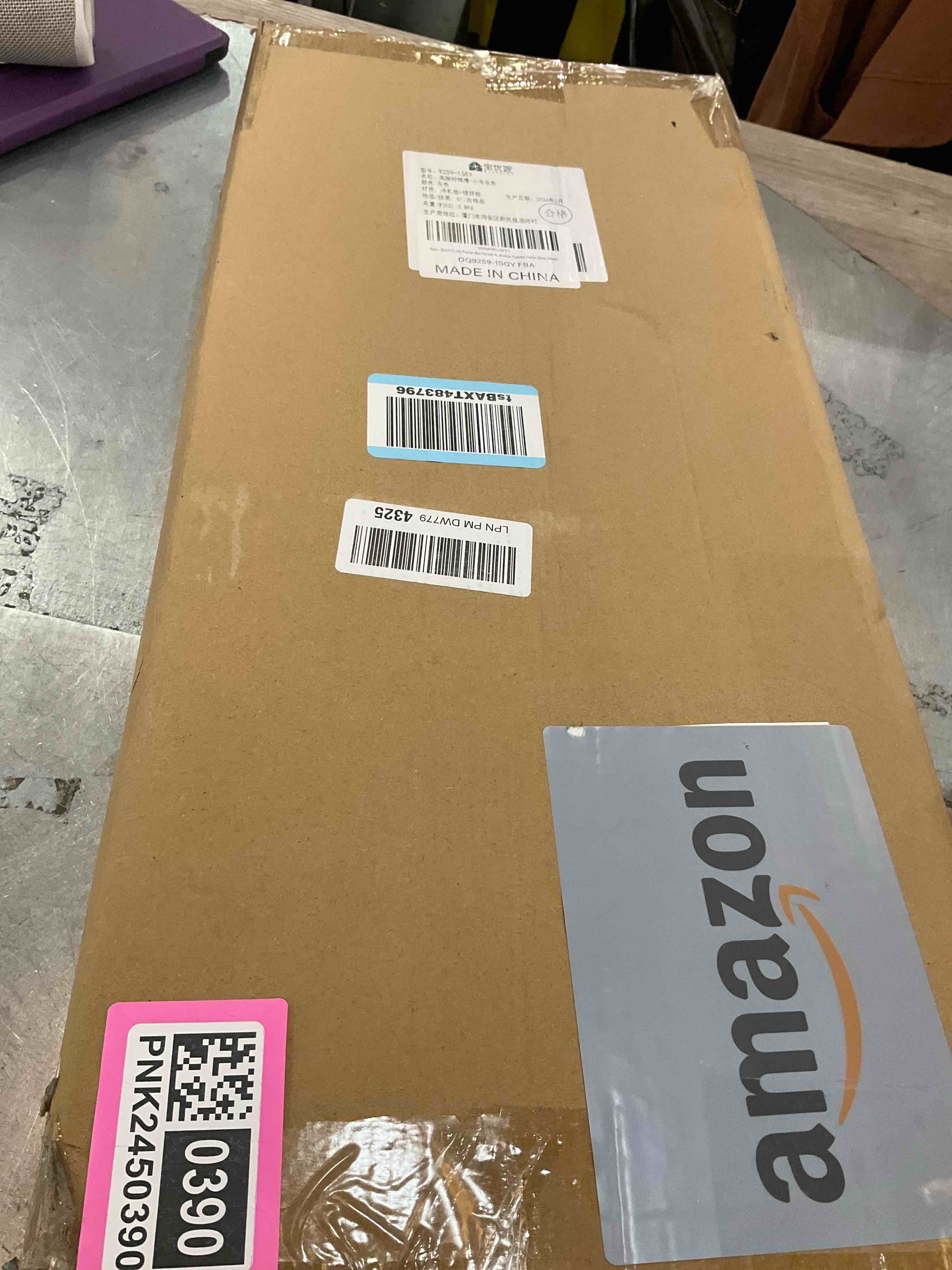 https://s3.amazonaws.com/lotting-images-prod/bidfta/PNK2450390_1749132319862.jpeg