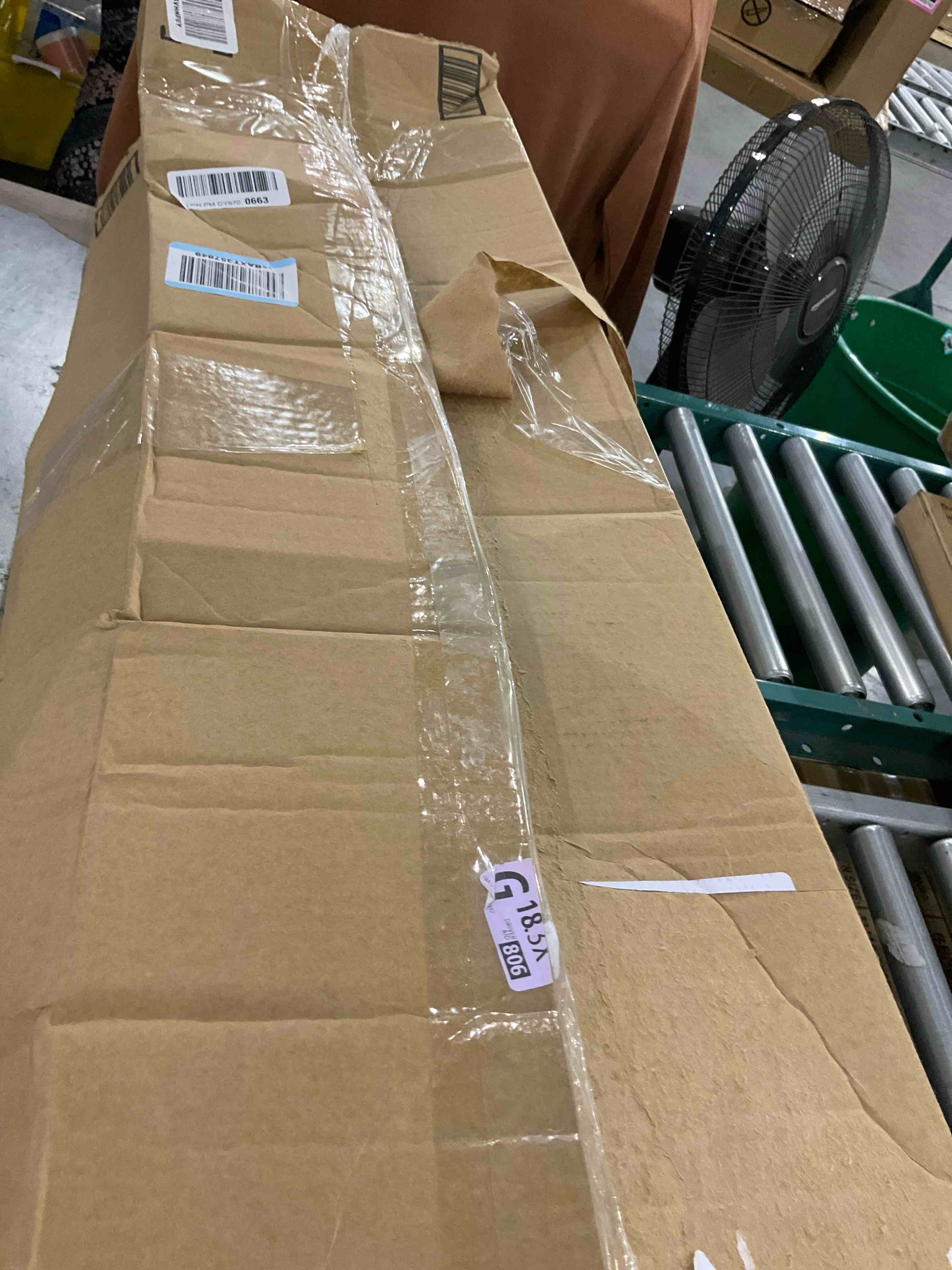https://s3.amazonaws.com/lotting-images-prod/bidfta/PNK2450726_1749208978868.jpeg