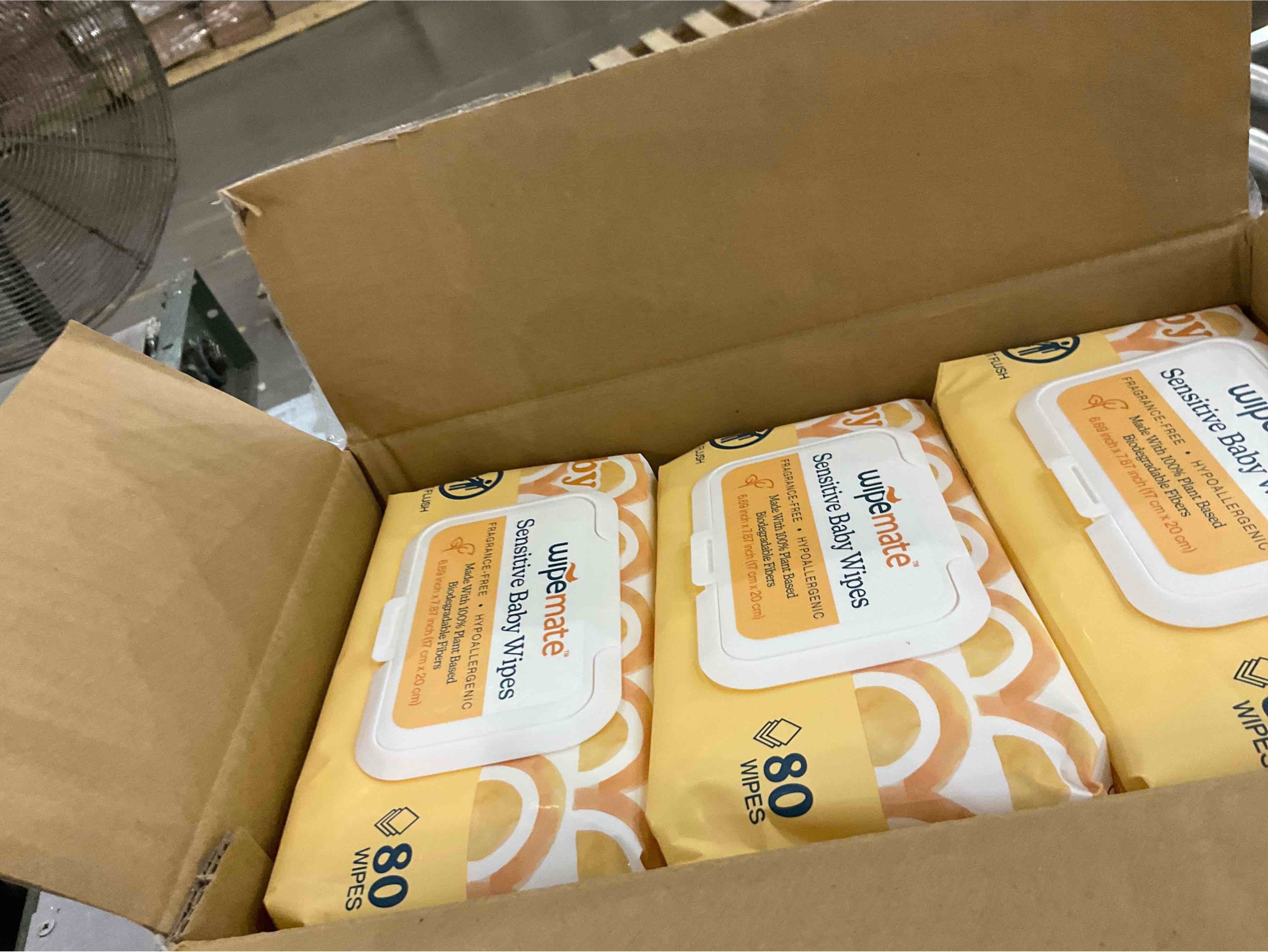 https://s3.amazonaws.com/lotting-images-prod/bidfta/PNK2451657_1749470998981.jpeg