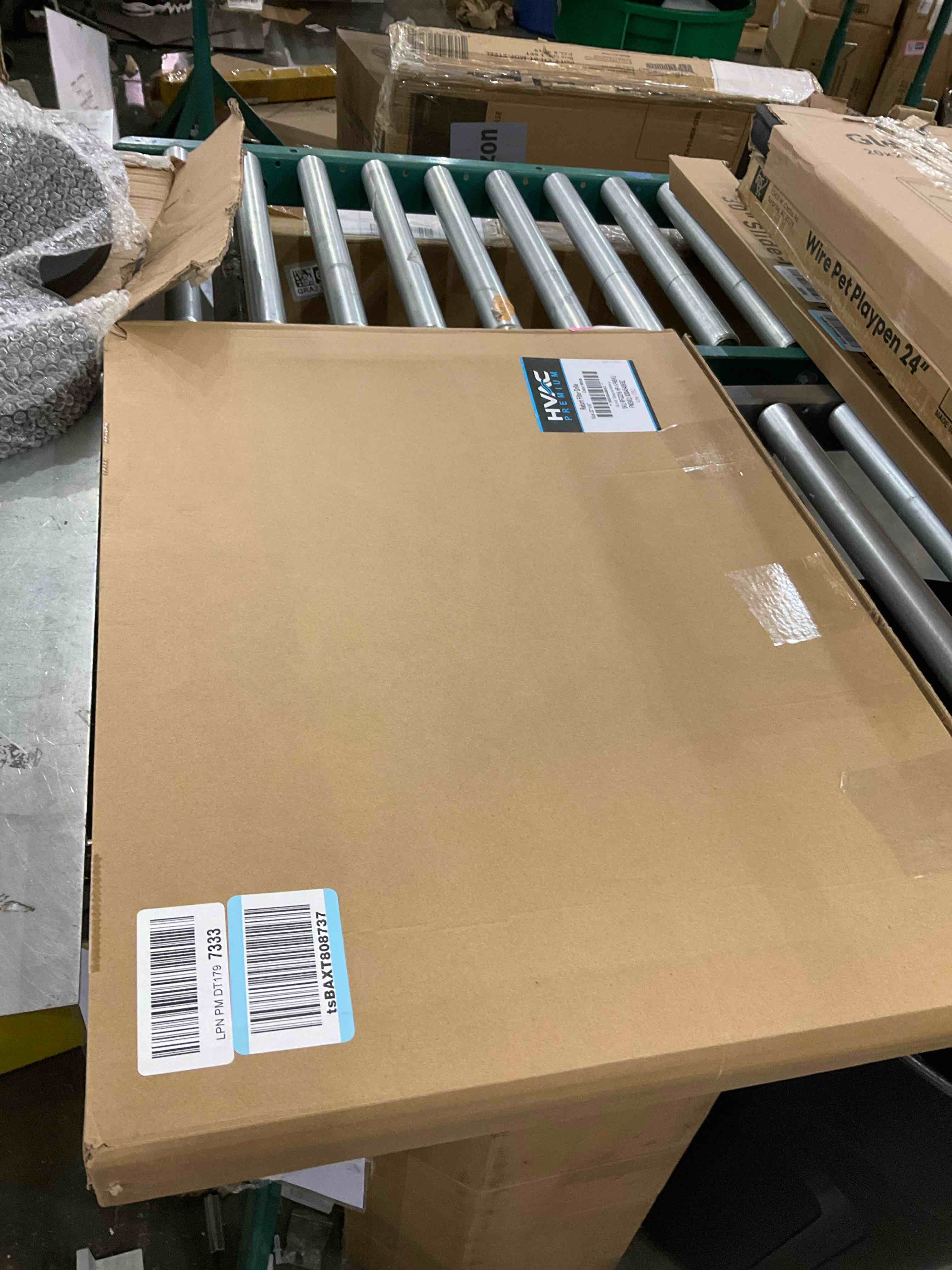 https://s3.amazonaws.com/lotting-images-prod/bidfta/PNK2452431_1749057472850.jpeg
