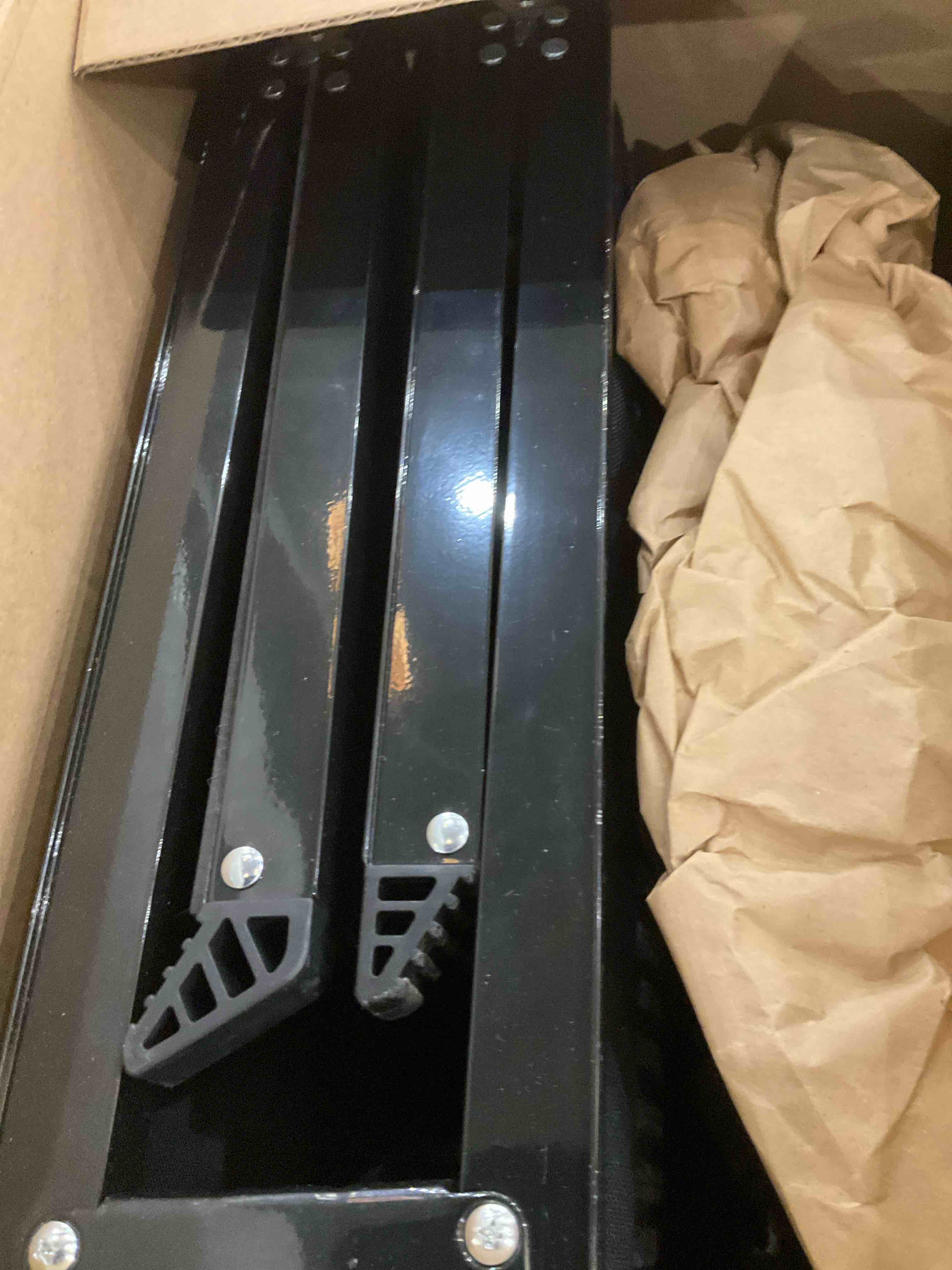 https://s3.amazonaws.com/lotting-images-prod/bidfta/PNK2453059_1749142127389.jpeg