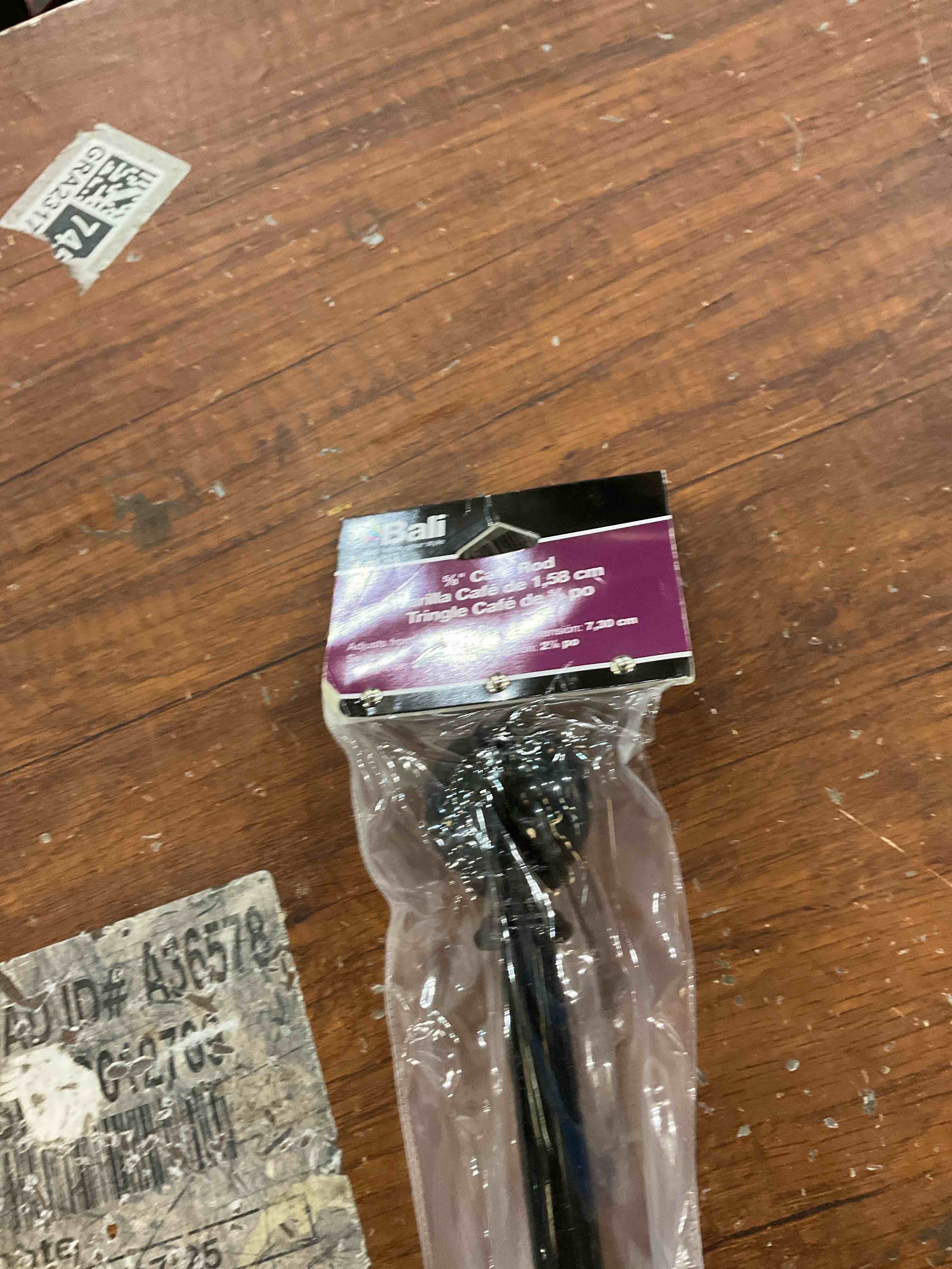 https://s3.amazonaws.com/lotting-images-prod/bidfta/PNK2454860_1749480162018.jpeg