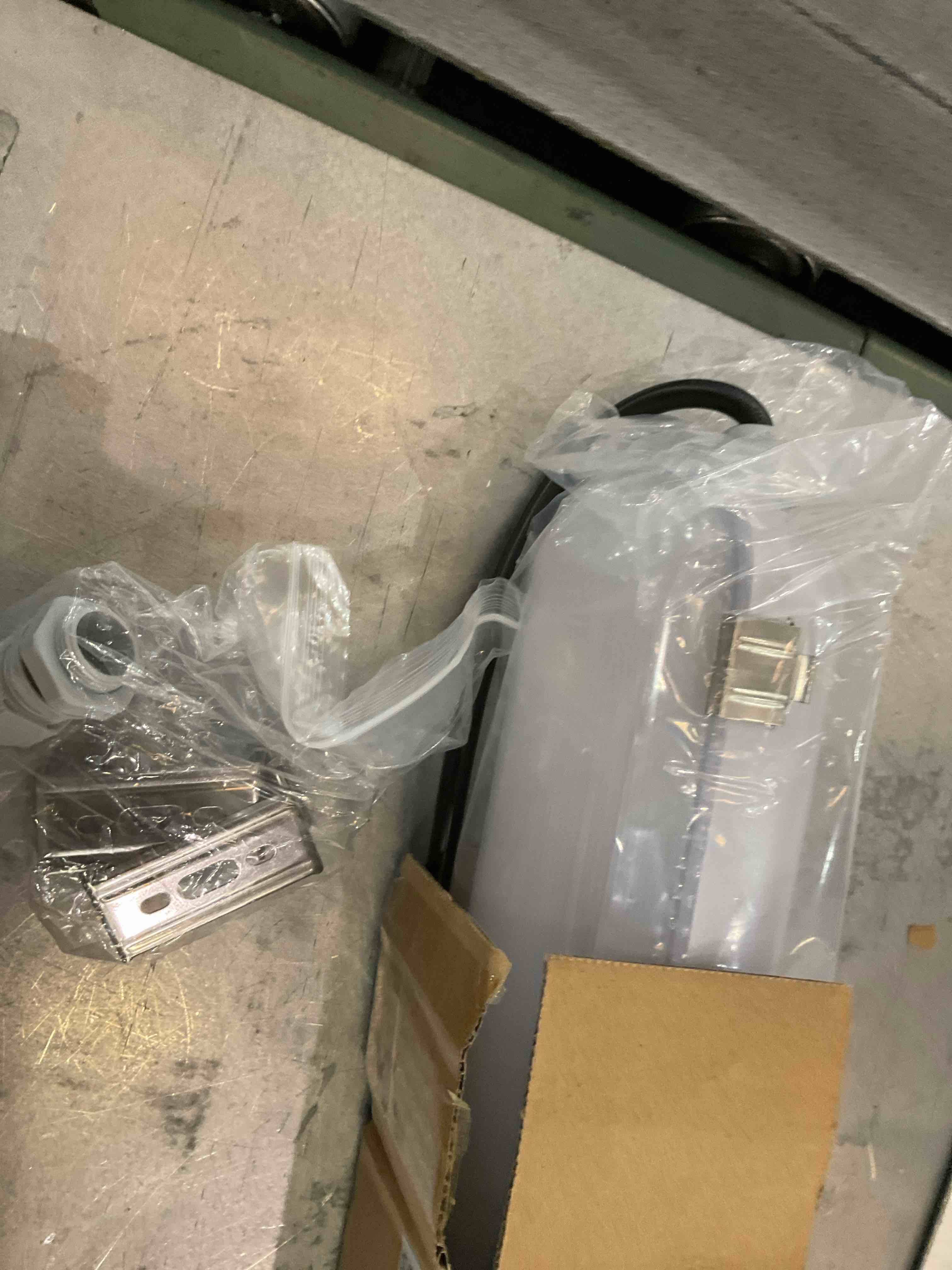 60W Led Vapor Tight Light Fixture, 7800LM 5000K Vapor Proof Light (150W Eq.) 100-277V IP65 Waterproof for Carports, Walk in Freezer, Boat Dock Areas,Warehouse,Car Wash, Garage