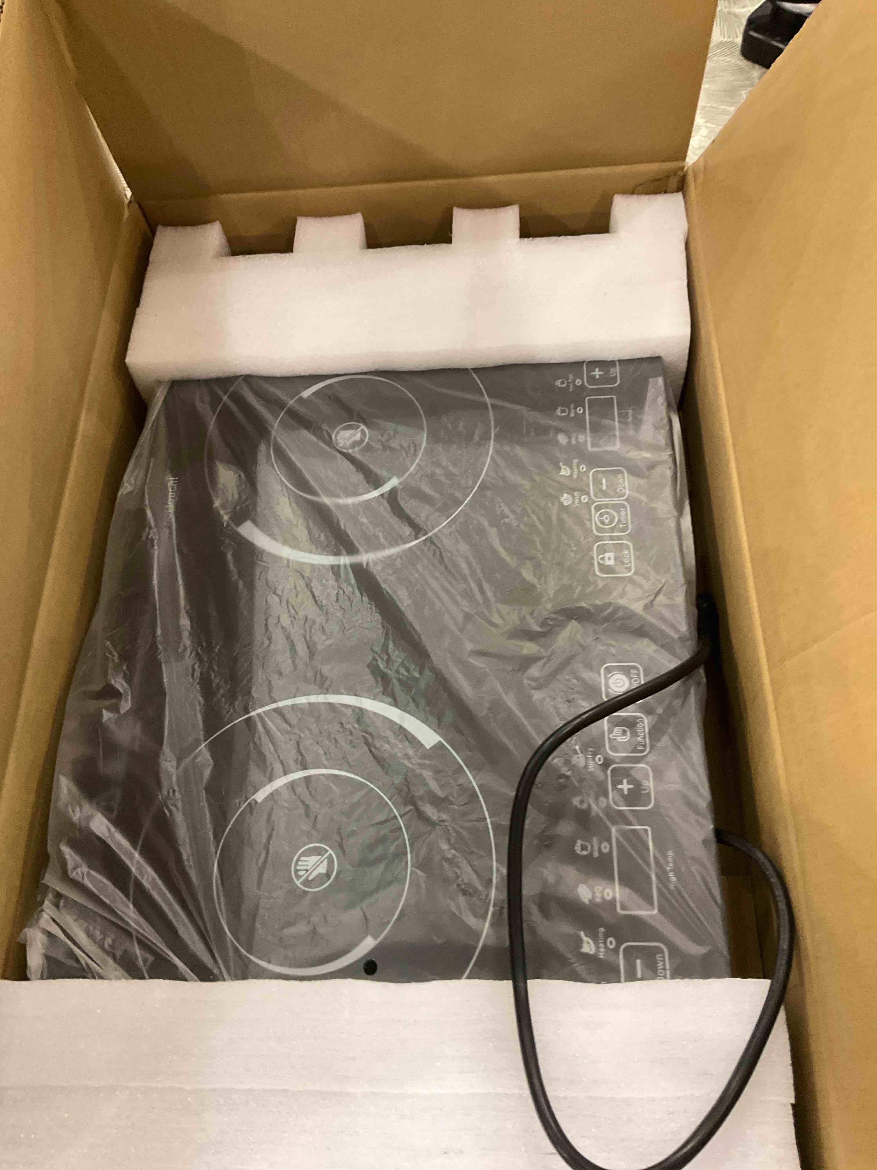 https://s3.amazonaws.com/lotting-images-prod/bidfta/PNK2458162_1749142586807.jpeg