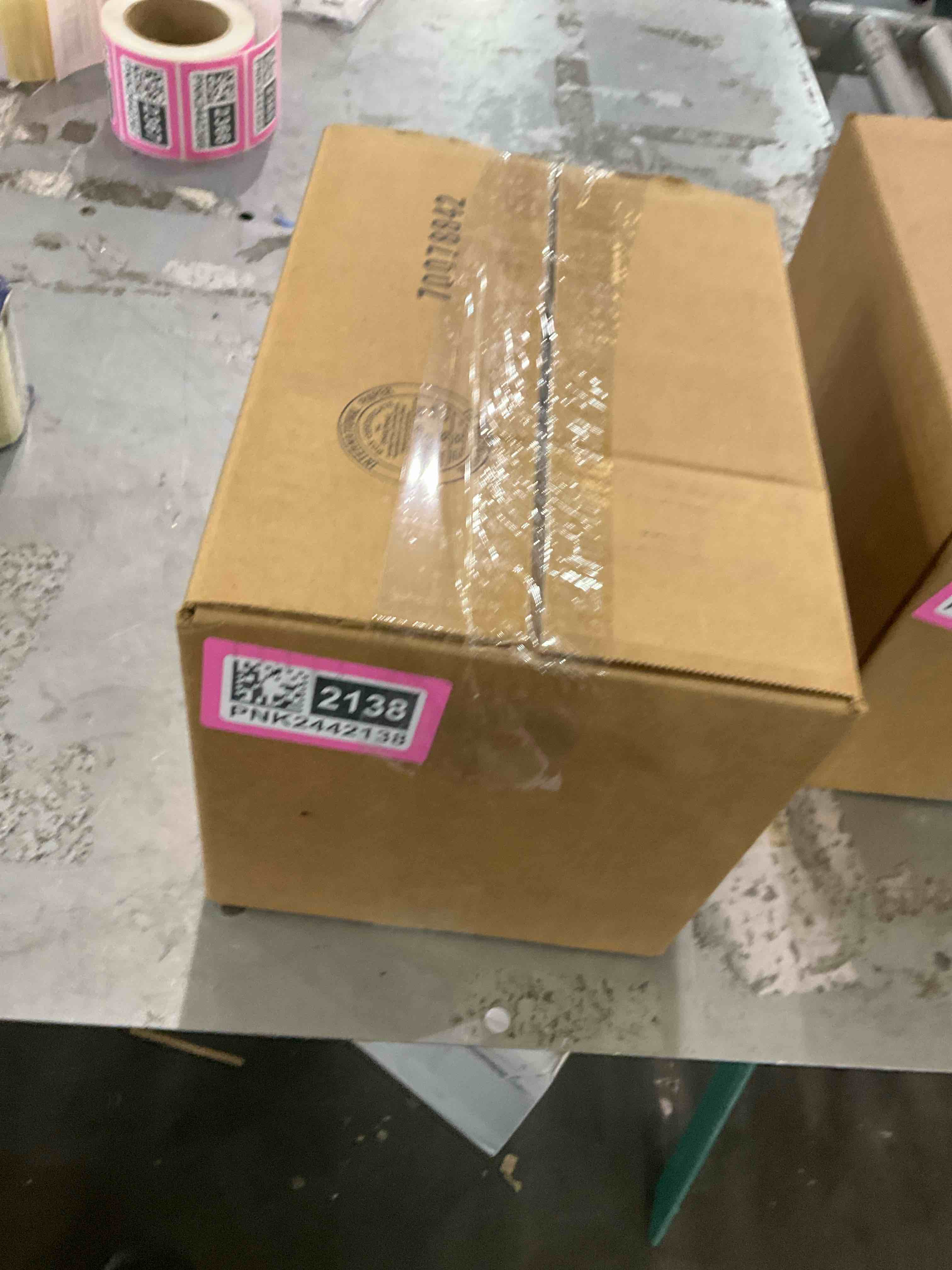 https://s3.amazonaws.com/lotting-images-prod/bidfta/PNK2458724_1749228671314.jpeg